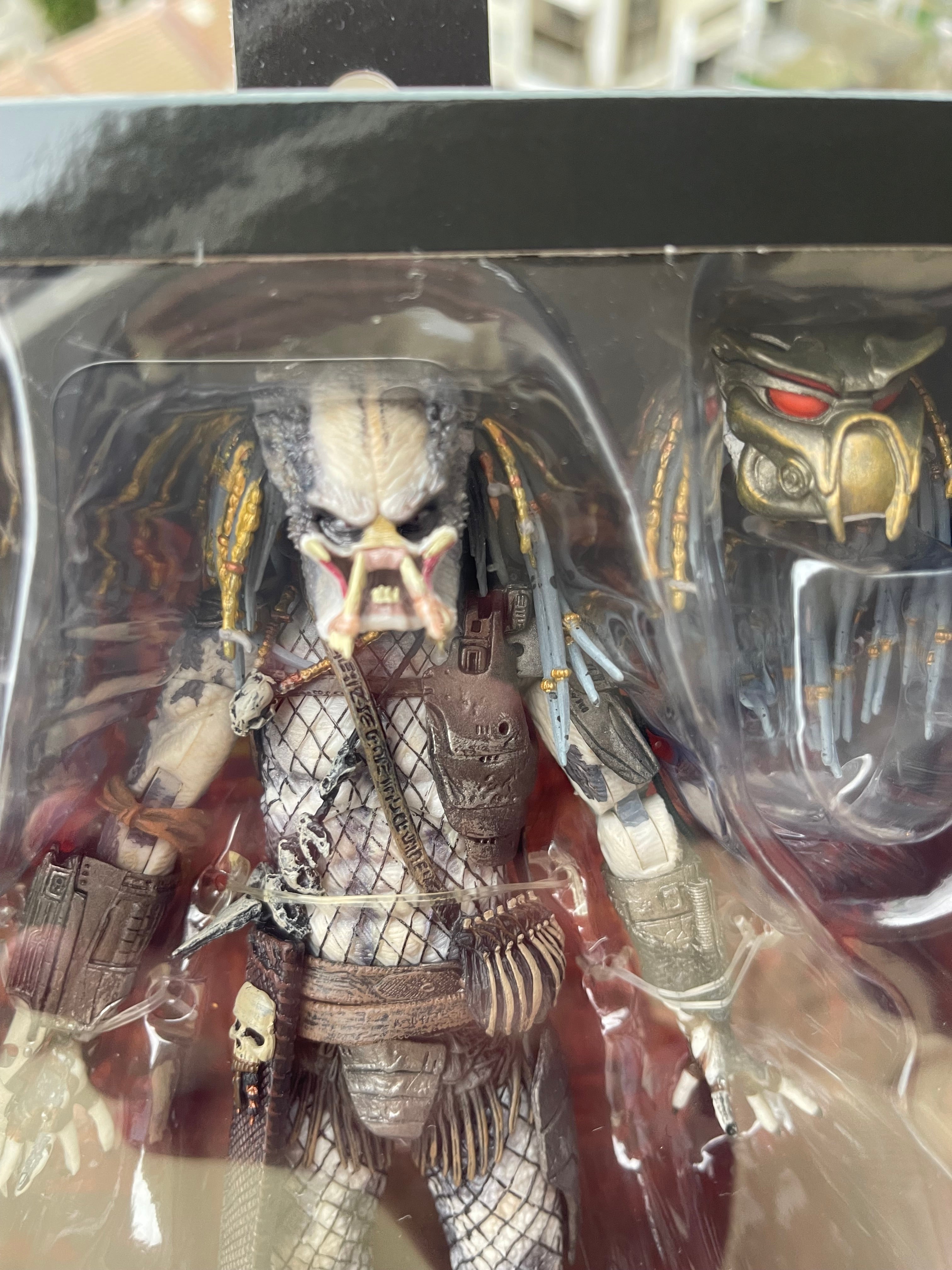 🩸 PREDATOR ELDER – NECA ULTIMATE (Elder Predator, el líder y cazador experimentado visto al final de Predator 2.)