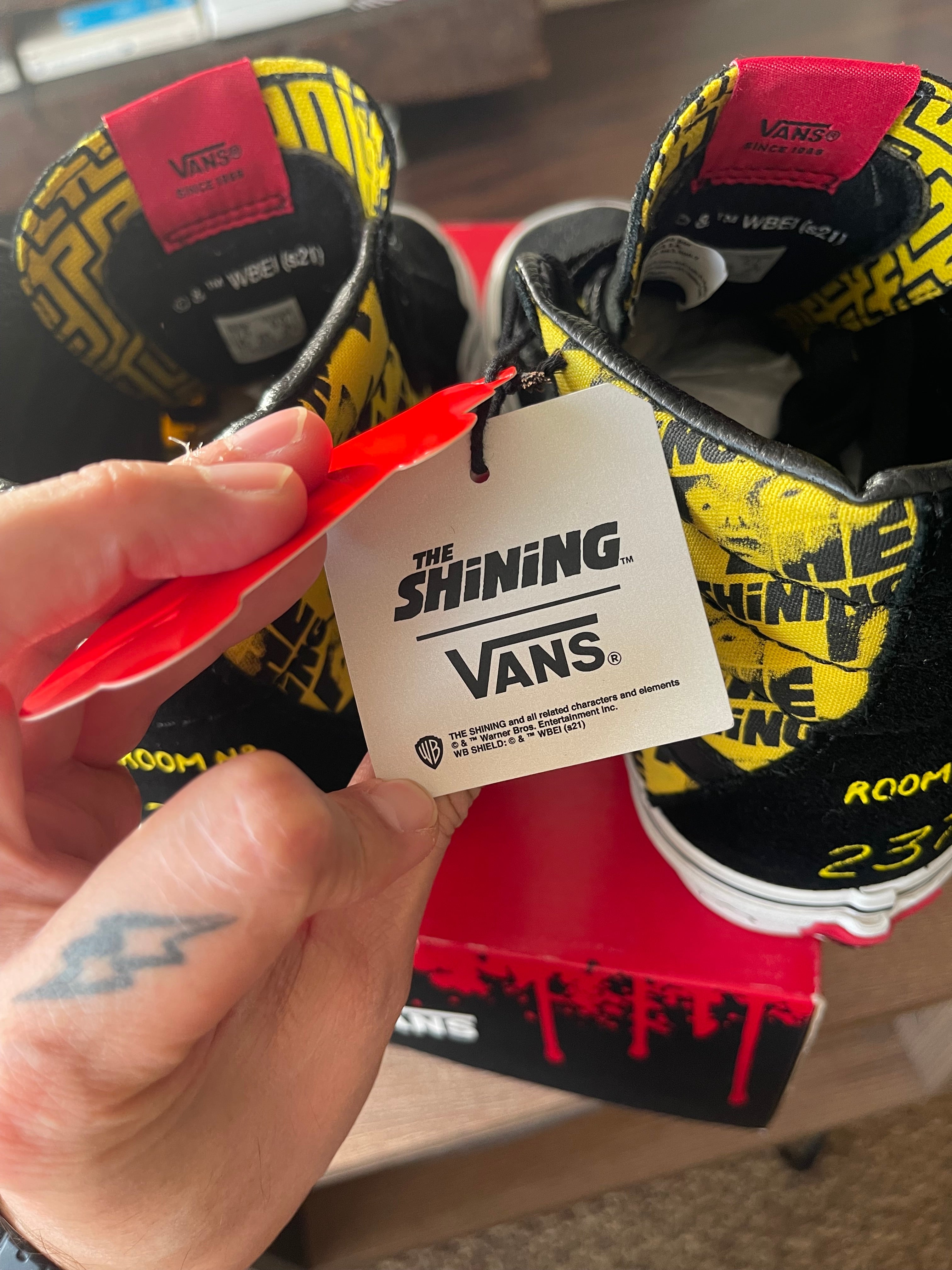 Vans Sk8-Hi edición 2021 the shining de la línea House of Terror 🪓🪓🪓🪓