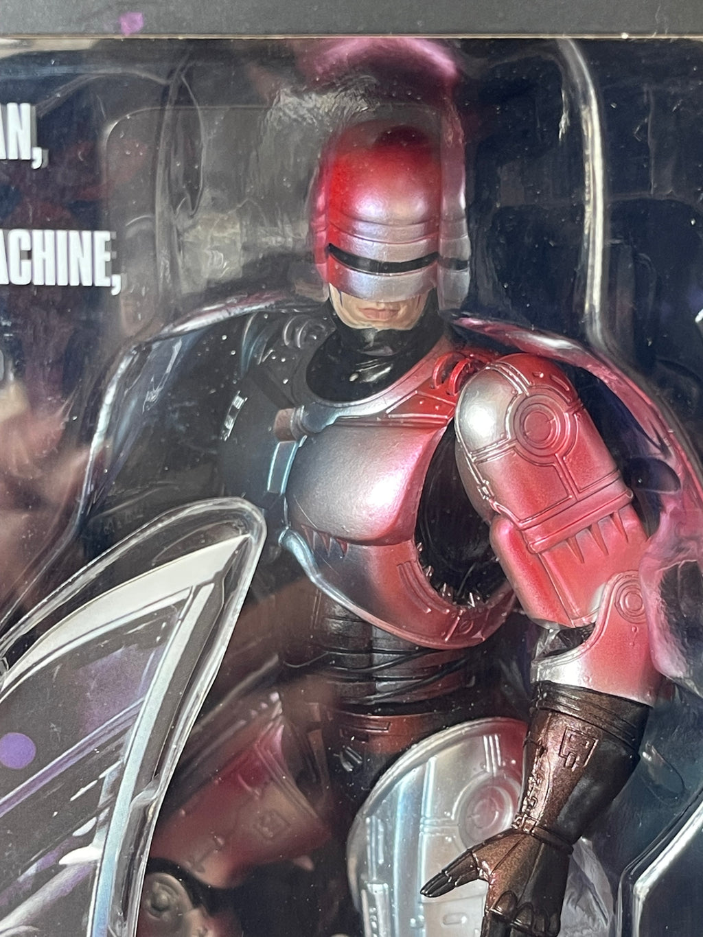 ROBOCOP ULTIMATE de NECA: PARTE HOMBRE, PARTE MÁQUINA, 100% POLICÍA!