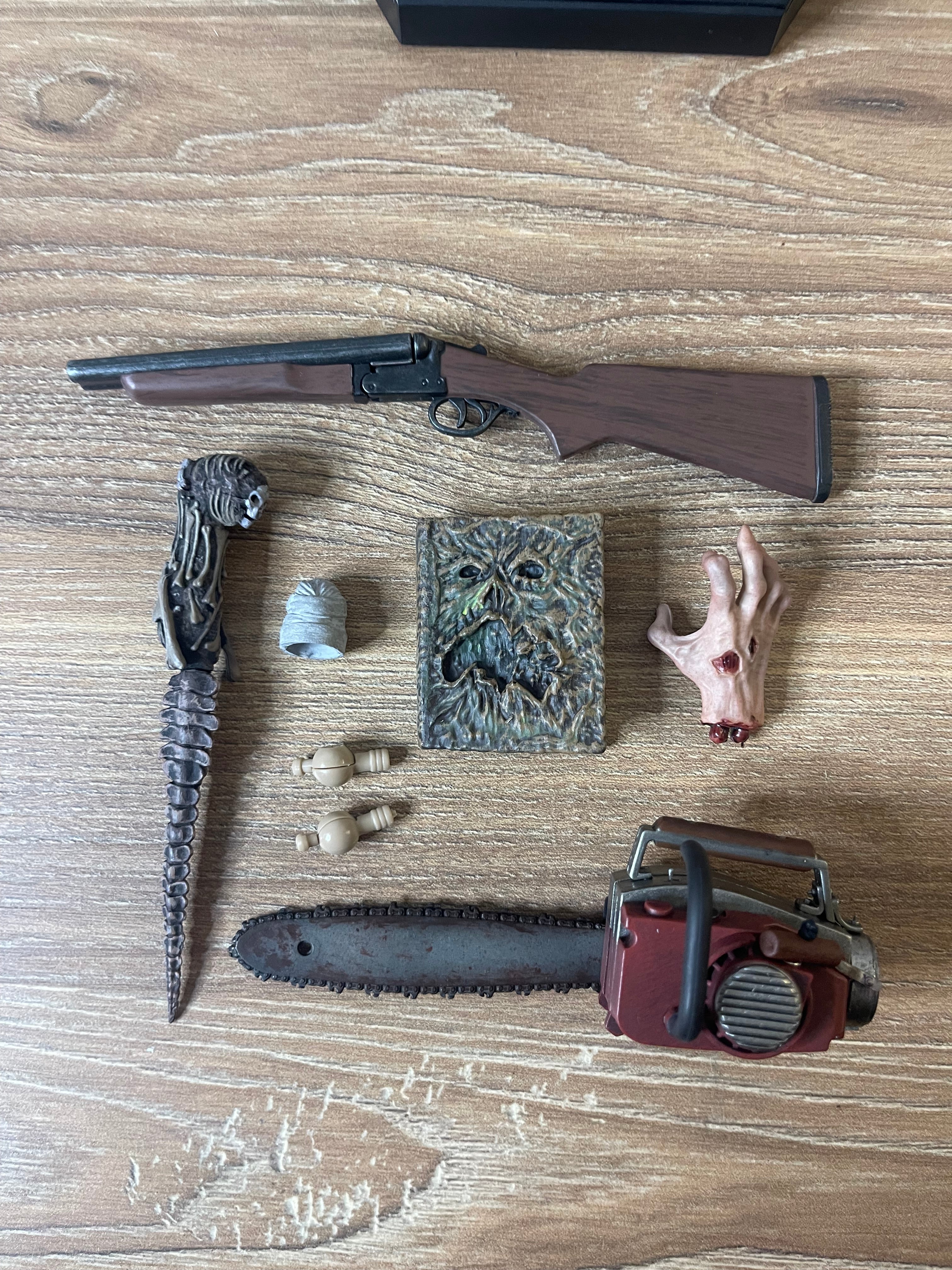 Ash Williams “The Evil Dead” 1/6 THE ASMUS COLLECTIBLES EDICIÓN (2014)