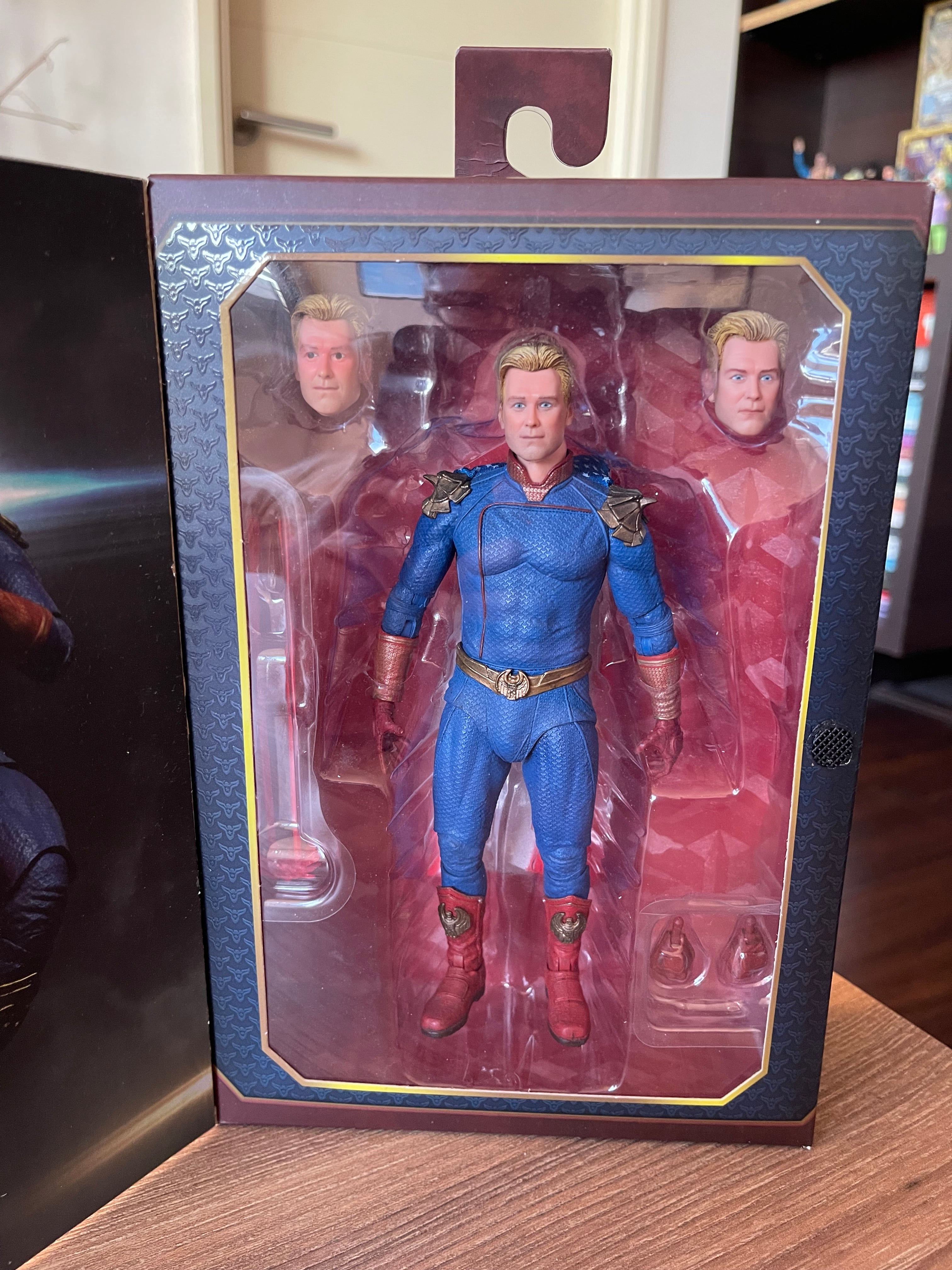 🦸‍♂️ Homelander – The Boys (NECA Ultimate)