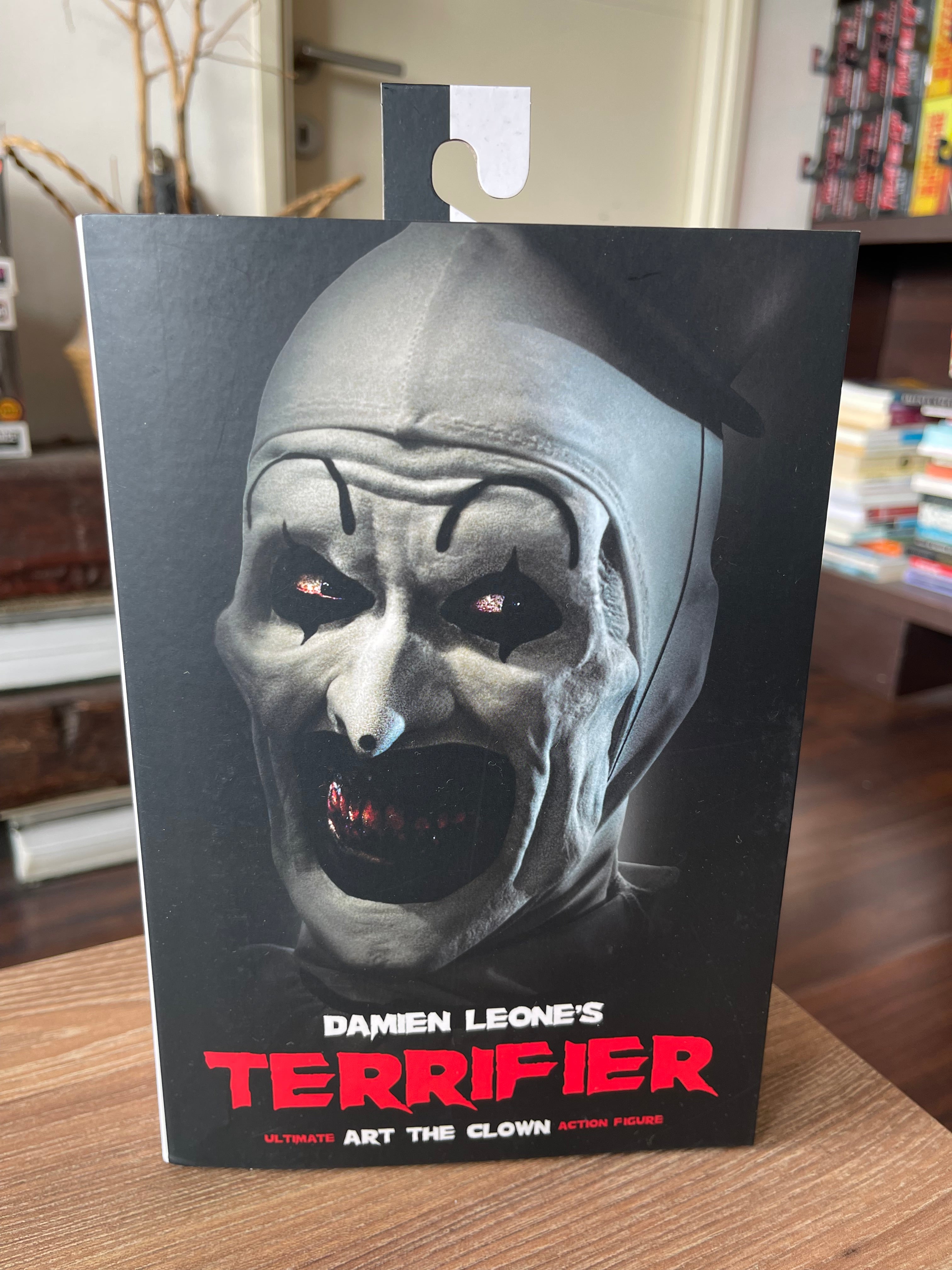 Figura Ultimate Art the Clown – NECA (Terrifier)