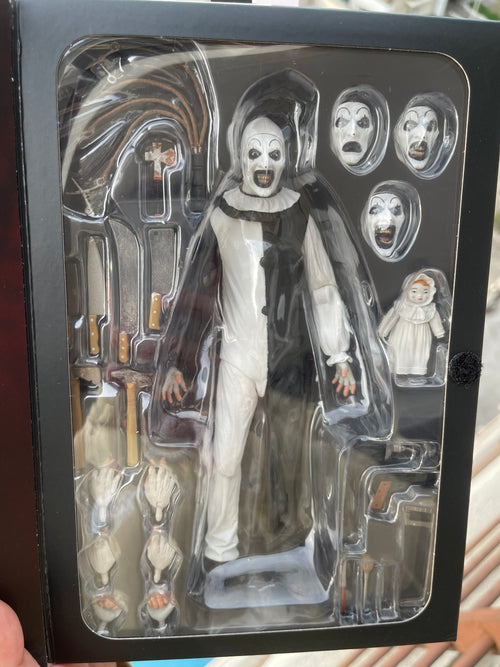 Figura de acción Ultimate Art the Clown 7" – NECA (Terrifier)
