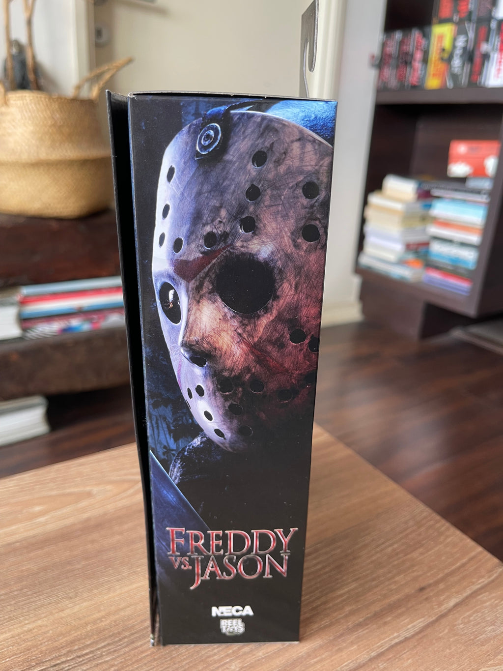 NECA Freddy vs Jason: Ultimate Jason 7″ Scale Action Figure Edicion 2019