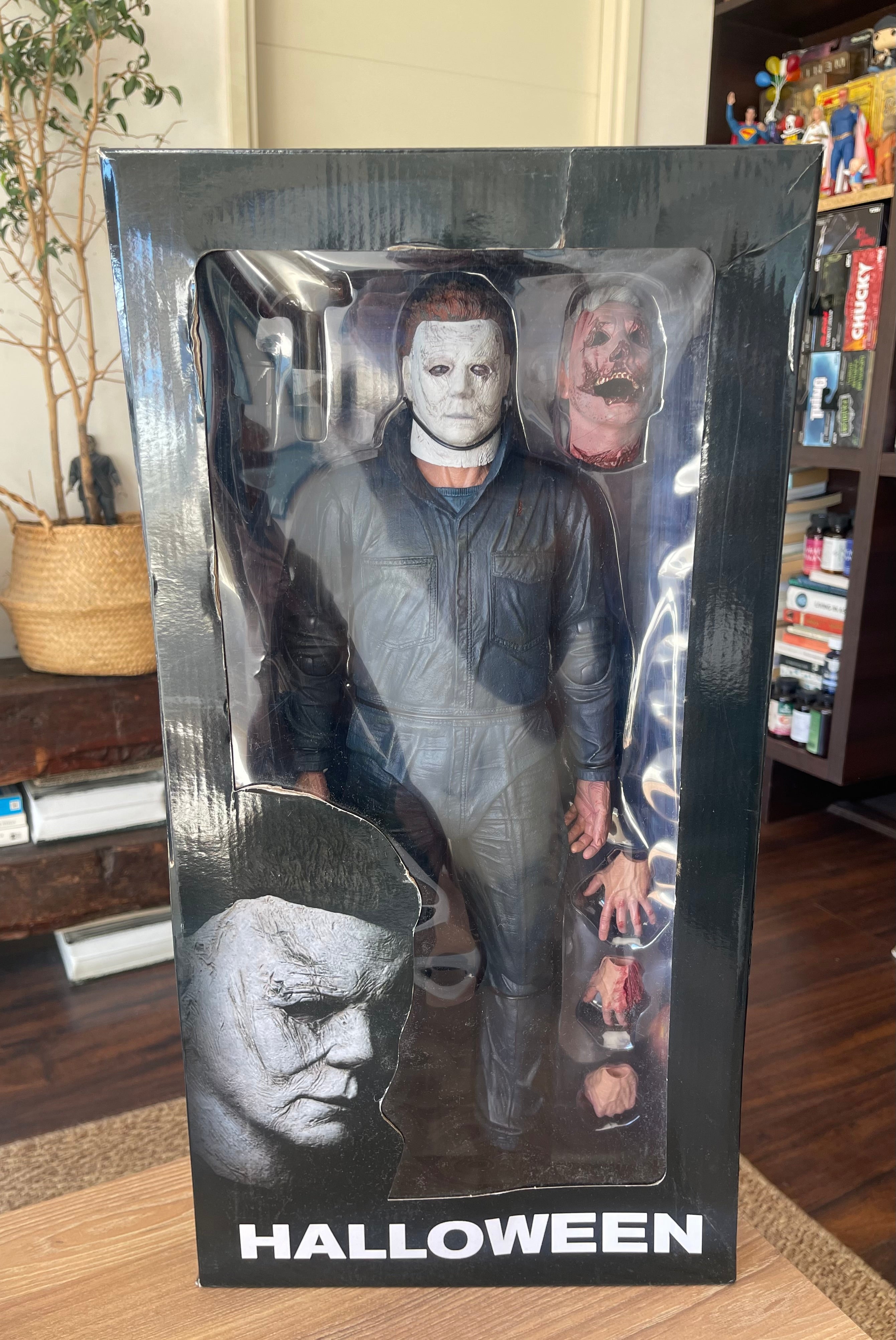 Michael Myers Neca Escala 1/4 (Halloween 2018) 18’ pulgadas de puro terror (más de 22 puntos de articulación)