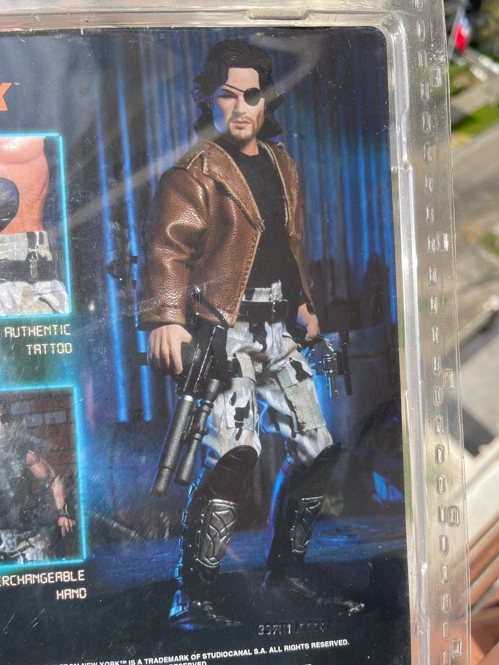 🐍🔫 SNAKE PLISSKEN – ESCAPE FROM NEW YORK – NECA RETRO CLOTH 🔫🐍