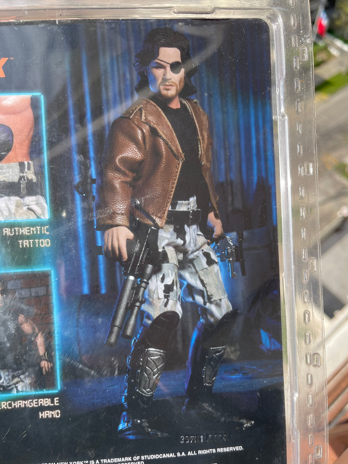 🐍🔫 SNAKE PLISSKEN – ESCAPE FROM NEW YORK – NECA RETRO CLOTH 🔫🐍