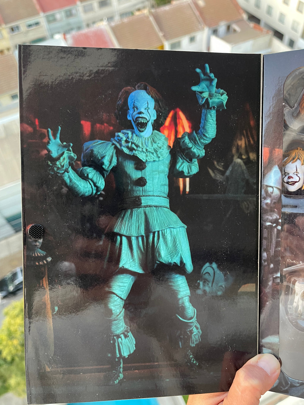 IT Pennywise Well House Neca Ultimate (2019)