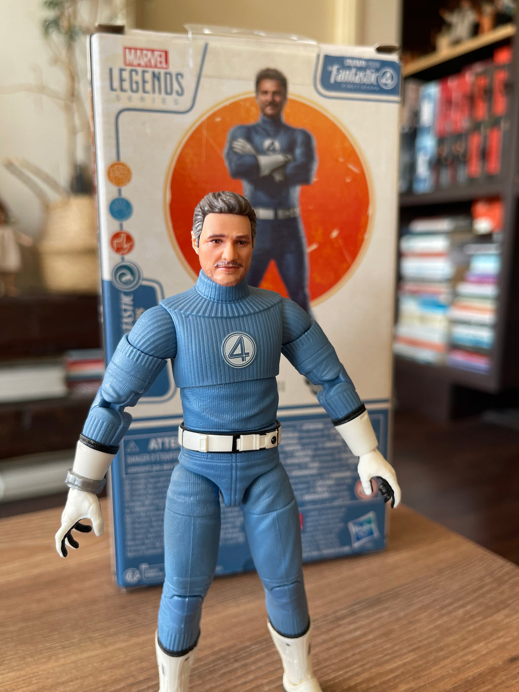 Marvel Legends Series Mister Fantastic, The Fantastic Four: First Steps Movie, Reed Richards - Figura de acción coleccionable de 6 pulgadas
