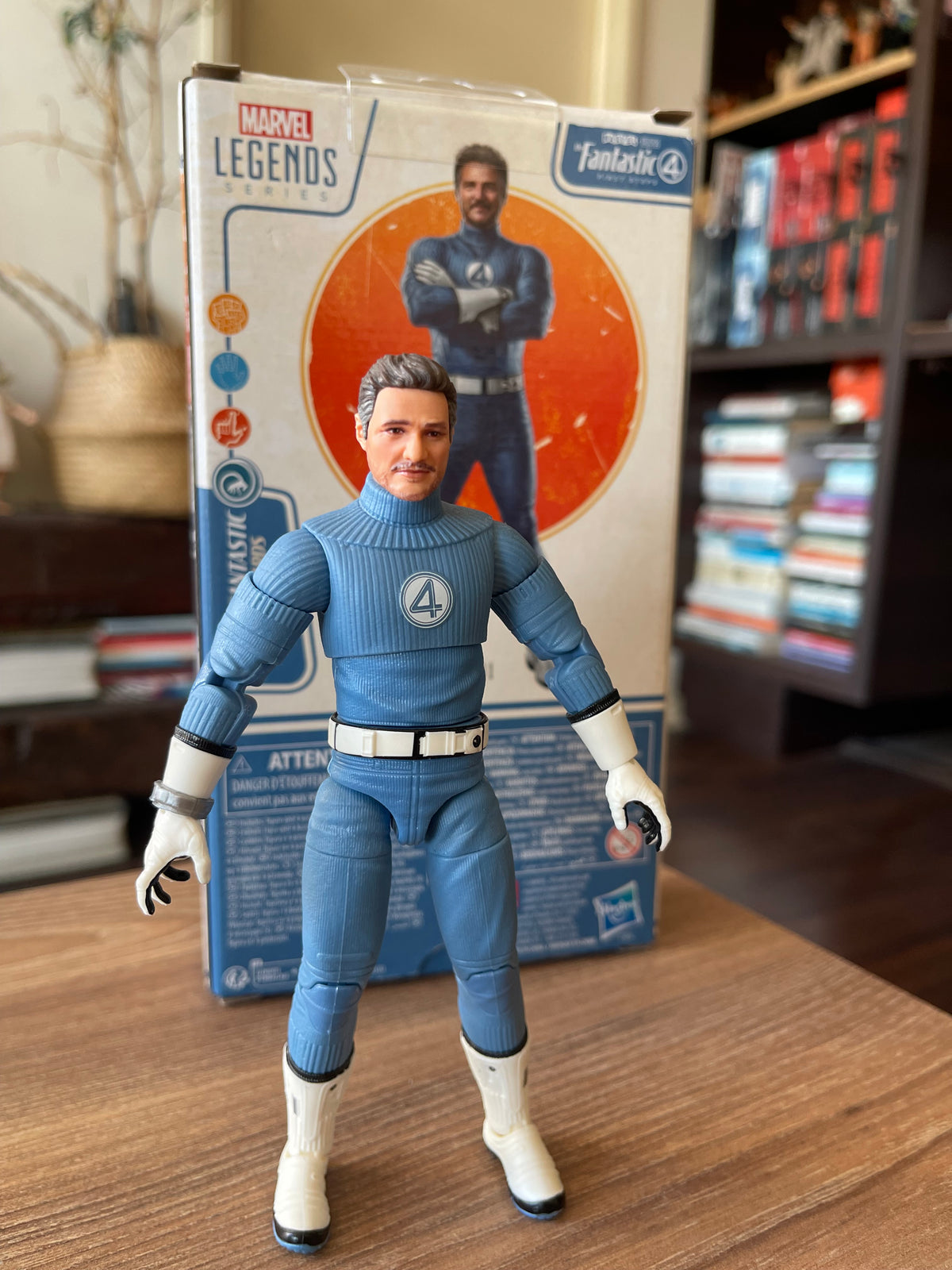 Marvel Legends Series Mister Fantastic, The Fantastic Four: First Steps Movie, Reed Richards - Figura de acción coleccionable de 6 pulgadas