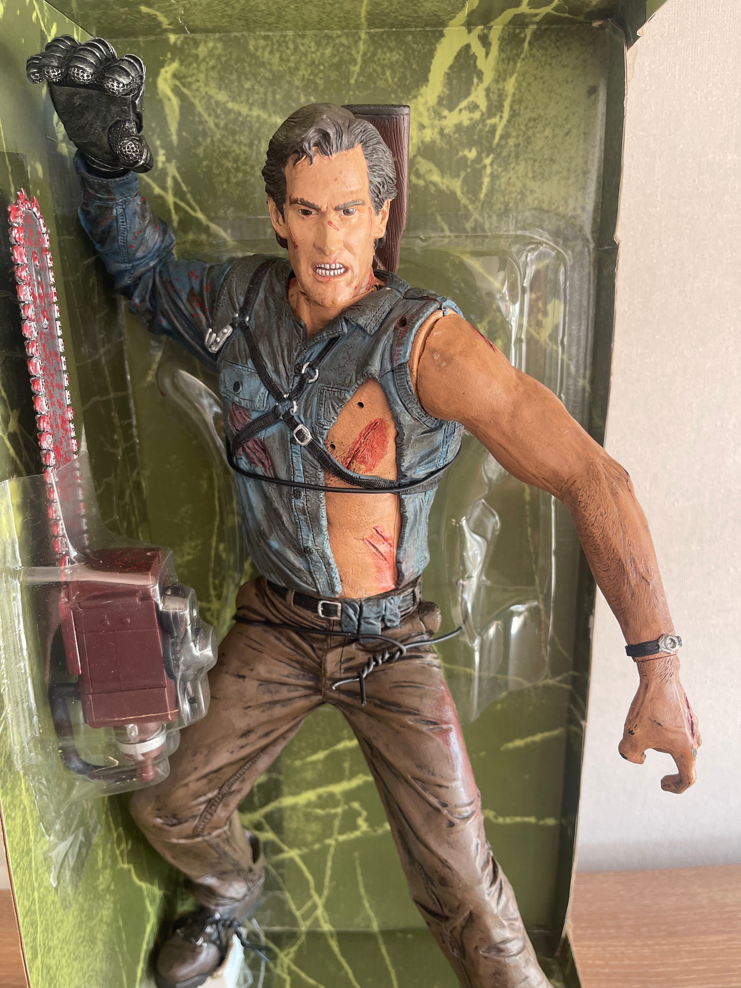 ASH THE ARMY OF DARKNESS MOVIE MANIACS SERIES 4 ESCALA 1/4 18” PULGADAS CON SONIDO Y SENSOR DE SONIDO AÑO 2001