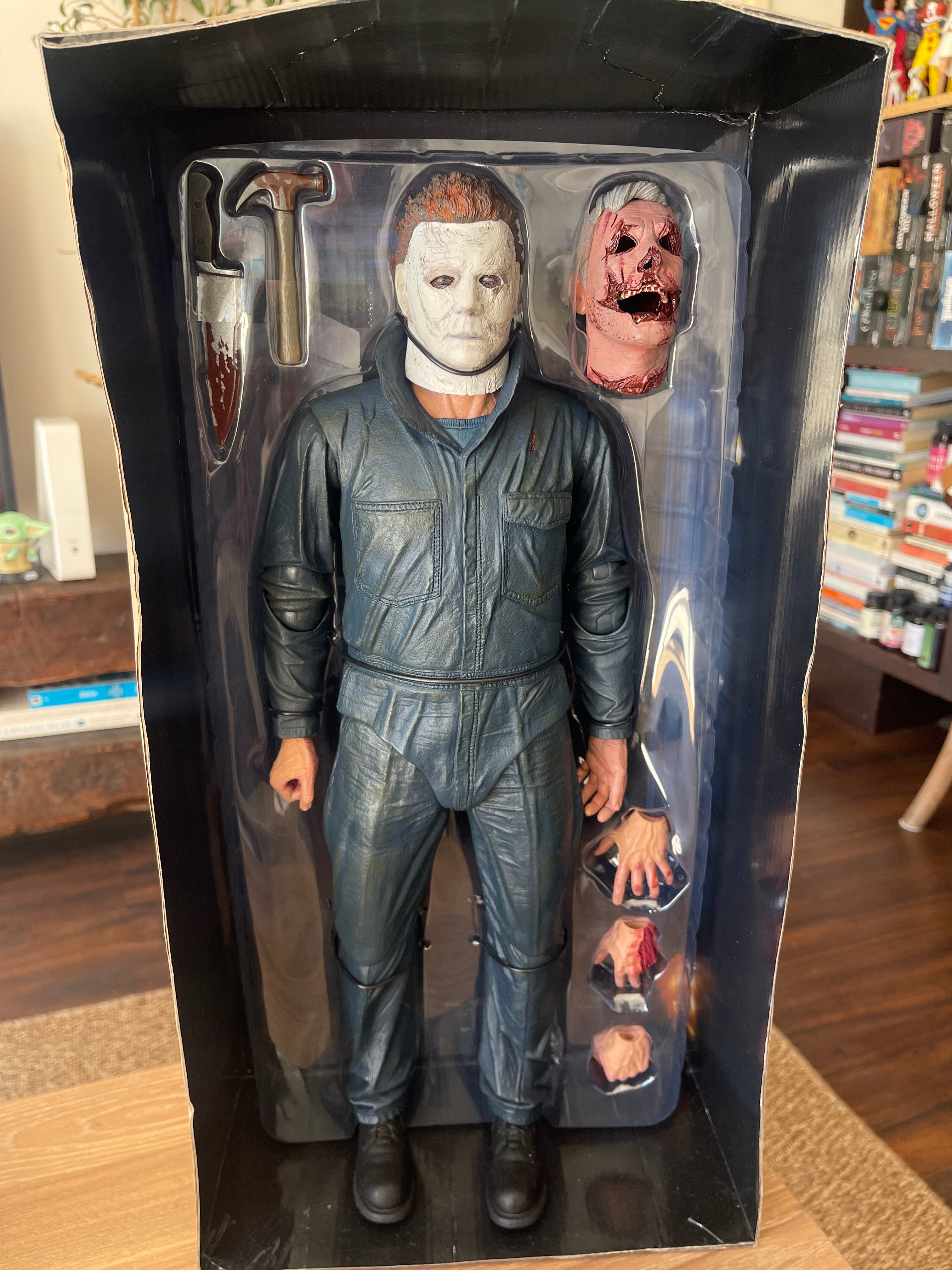 Michael Myers Neca Escala 1/4 (Halloween 2018) 18’ pulgadas de puro terror (más de 22 puntos de articulación)