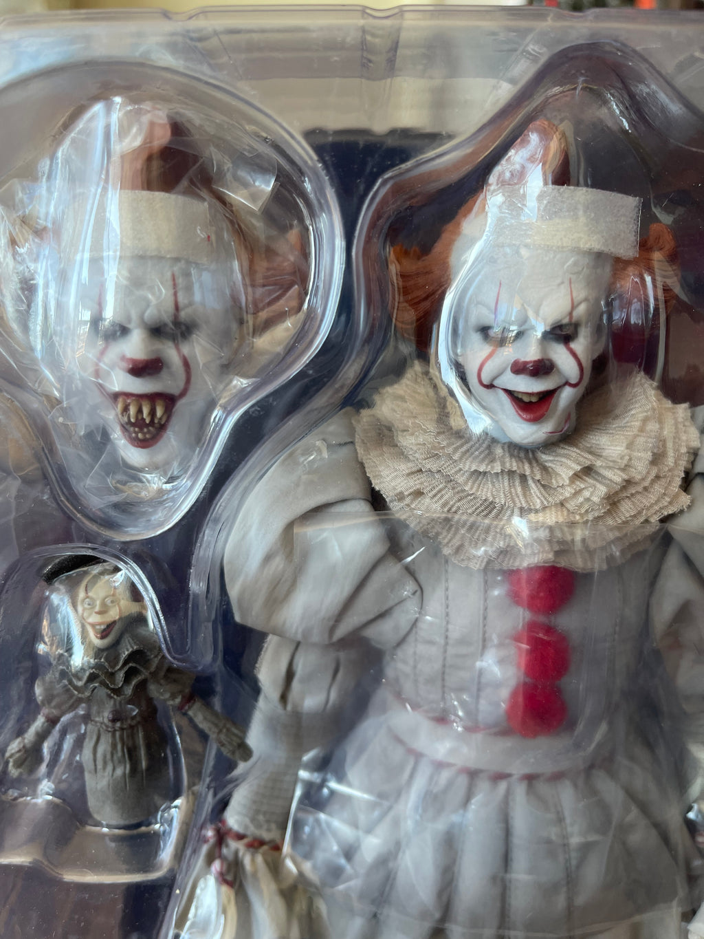 🎈🤡 IT (2017) – PENNYWISE 1/6 HOT TOYS 🤡🎈