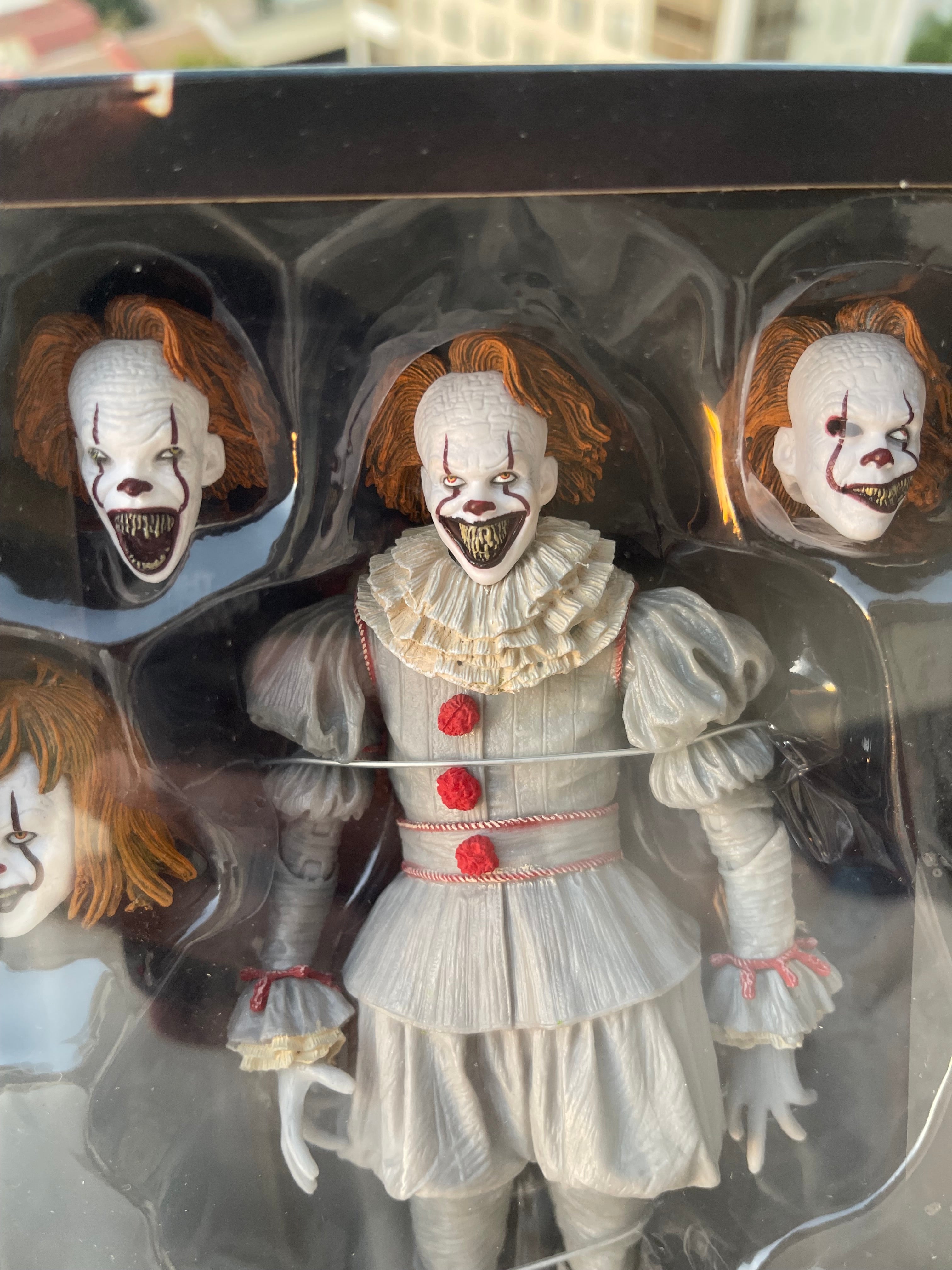 IT Pennywise Well House Neca Ultimate (2019)