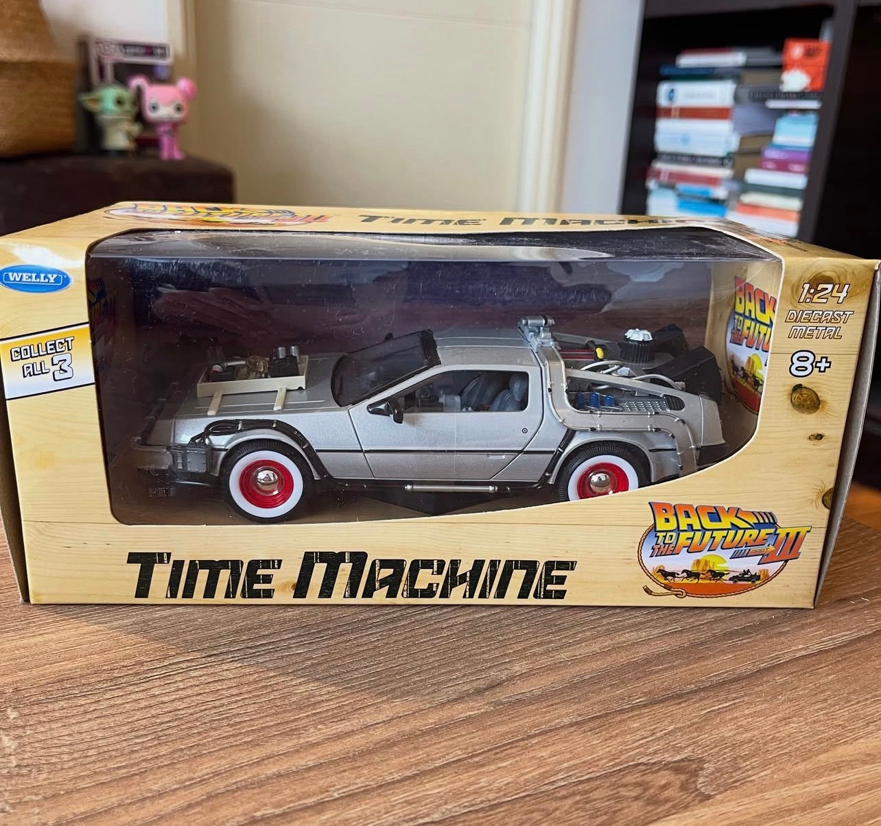 DeLorean Time Machine back to the future III Escala 1:24 DIE CAST WELLY