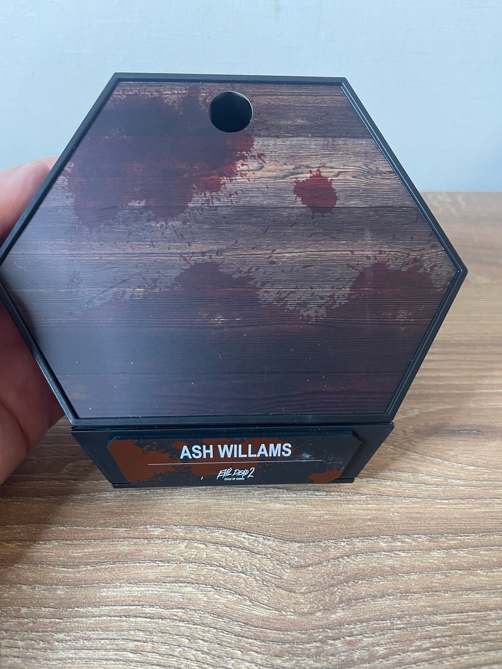 Ash Williams “The Evil Dead” 1/6 THE ASMUS COLLECTIBLES EDICIÓN (2014)