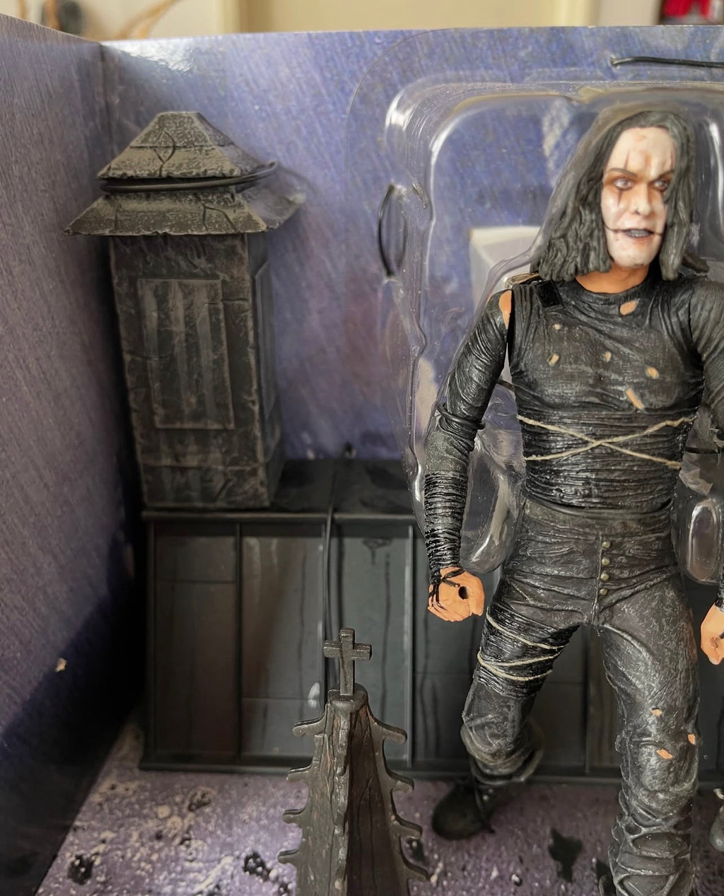 NECA Cult Classics – The Crow: Eric Draven vs Top Dollar