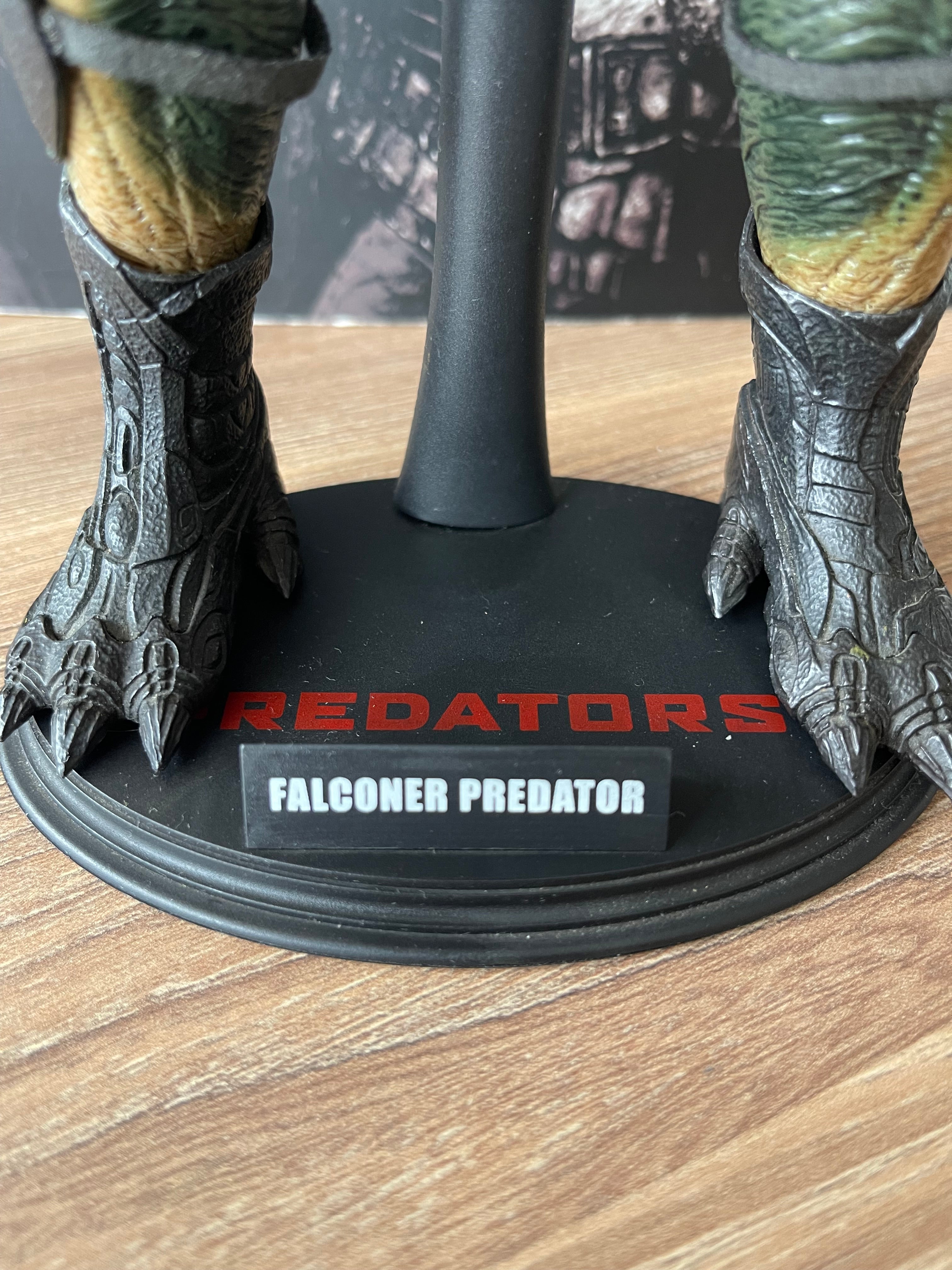Predator FALCONER MMS137 Hot Toys (Edición 2011)