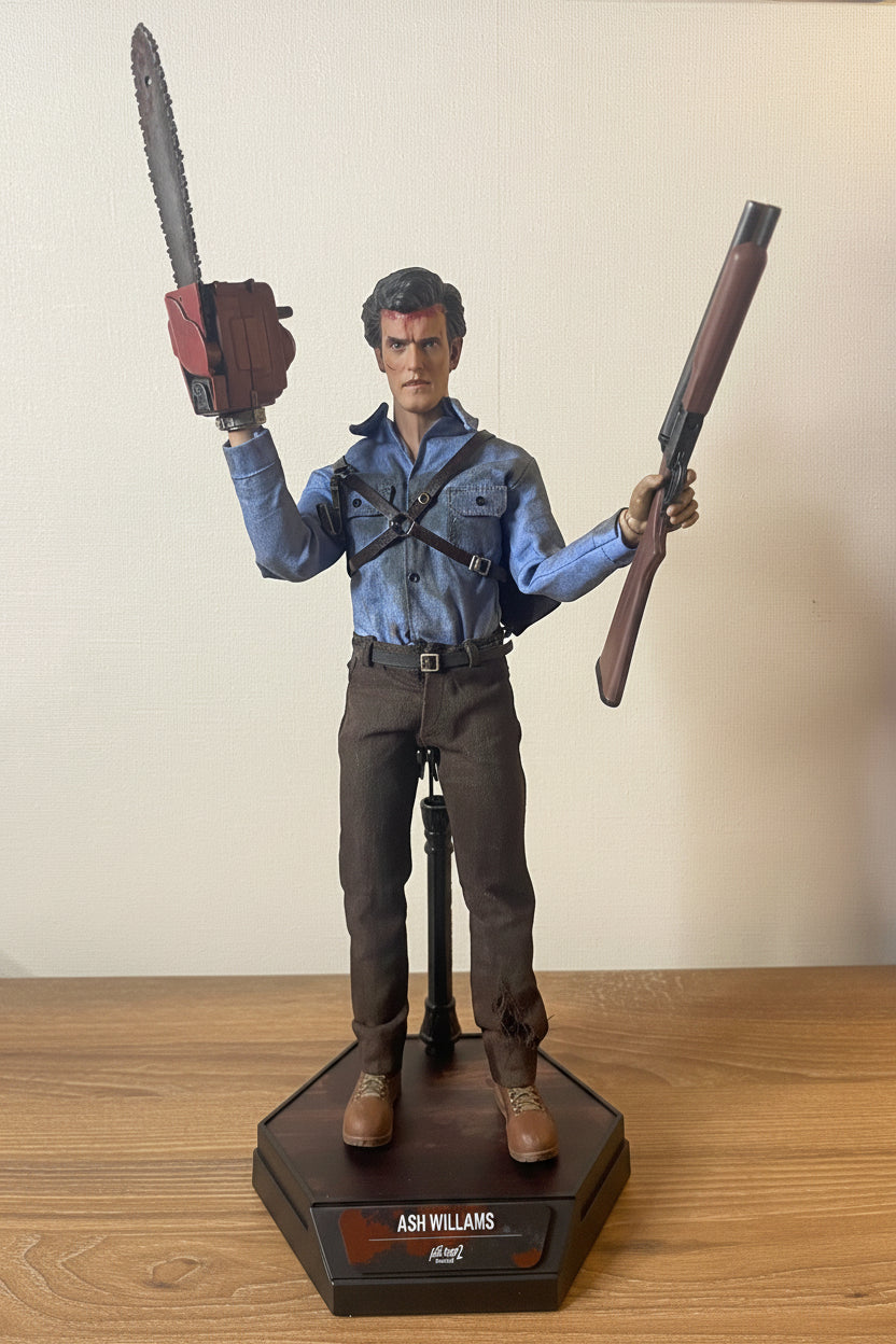 Ash Williams “The Evil Dead” 1/6 THE ASMUS COLLECTIBLES EDICIÓN (2014)