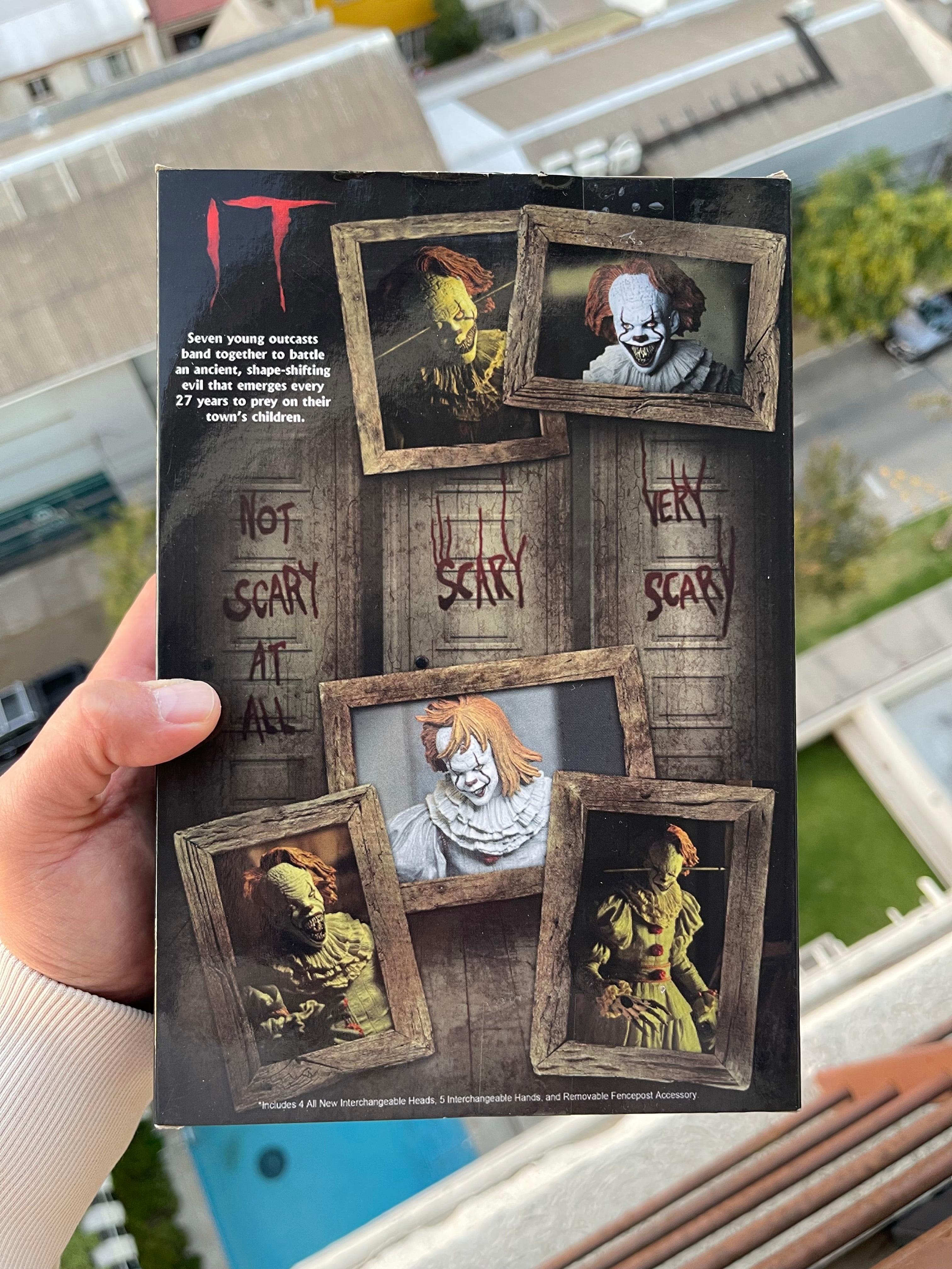 IT Pennywise Well House Neca Ultimate (2019)