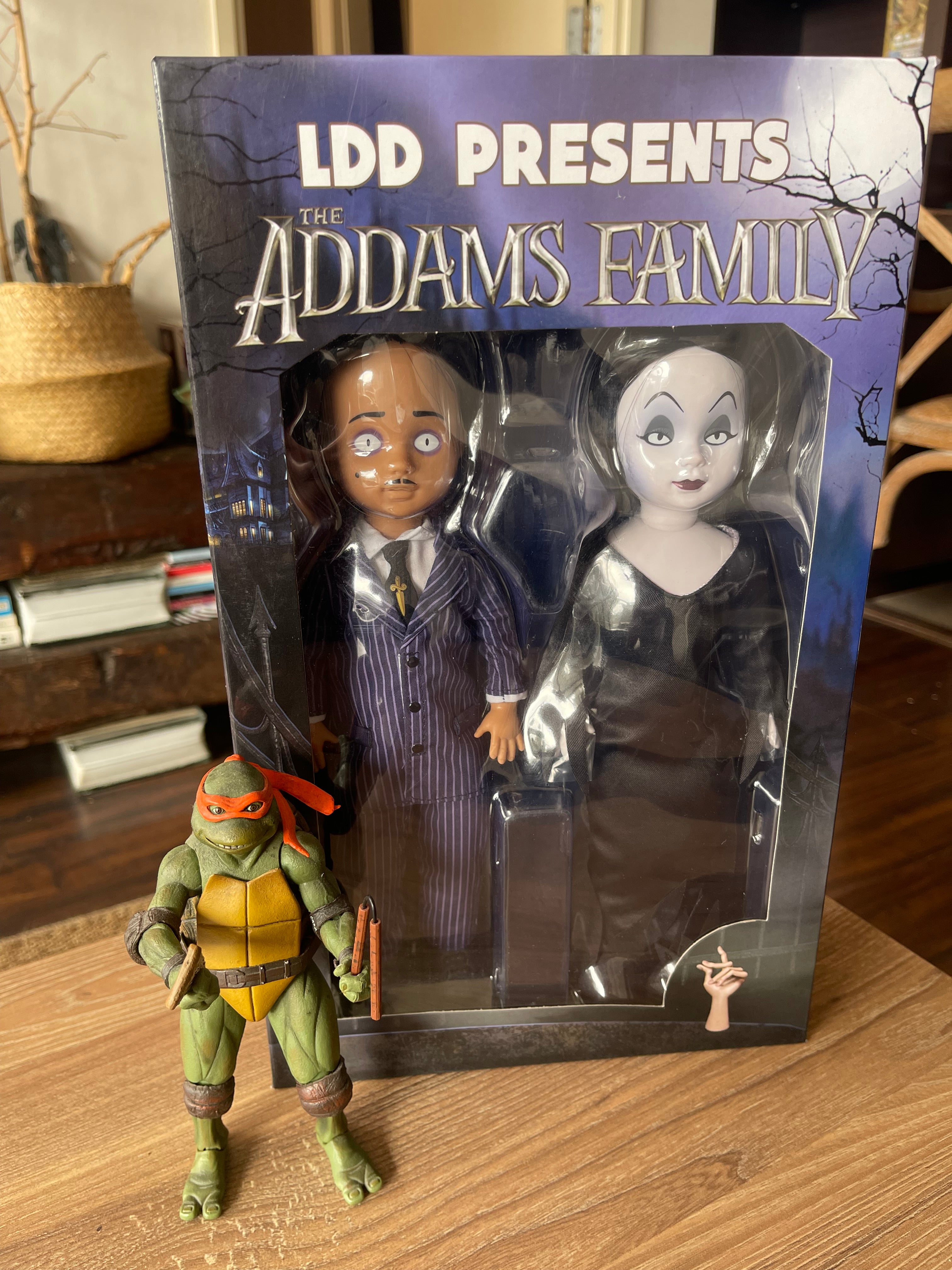 🕷️ Mezco LDD Presents: The Addams Family — Gomez & Morticia