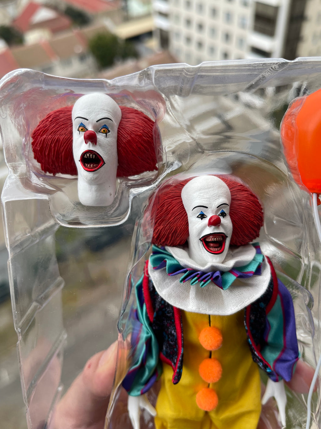 NECA IT (1990) – Pennywise Clothed Figure 8”