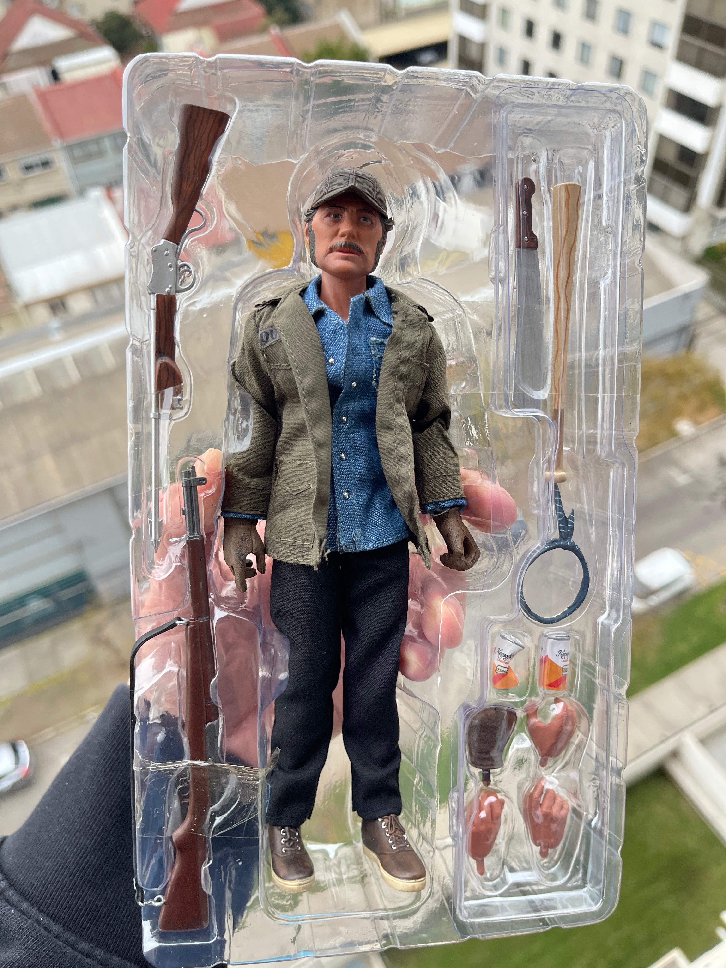 NECA Jaws – Quint “Shark Battle” Clothed Figure 8”