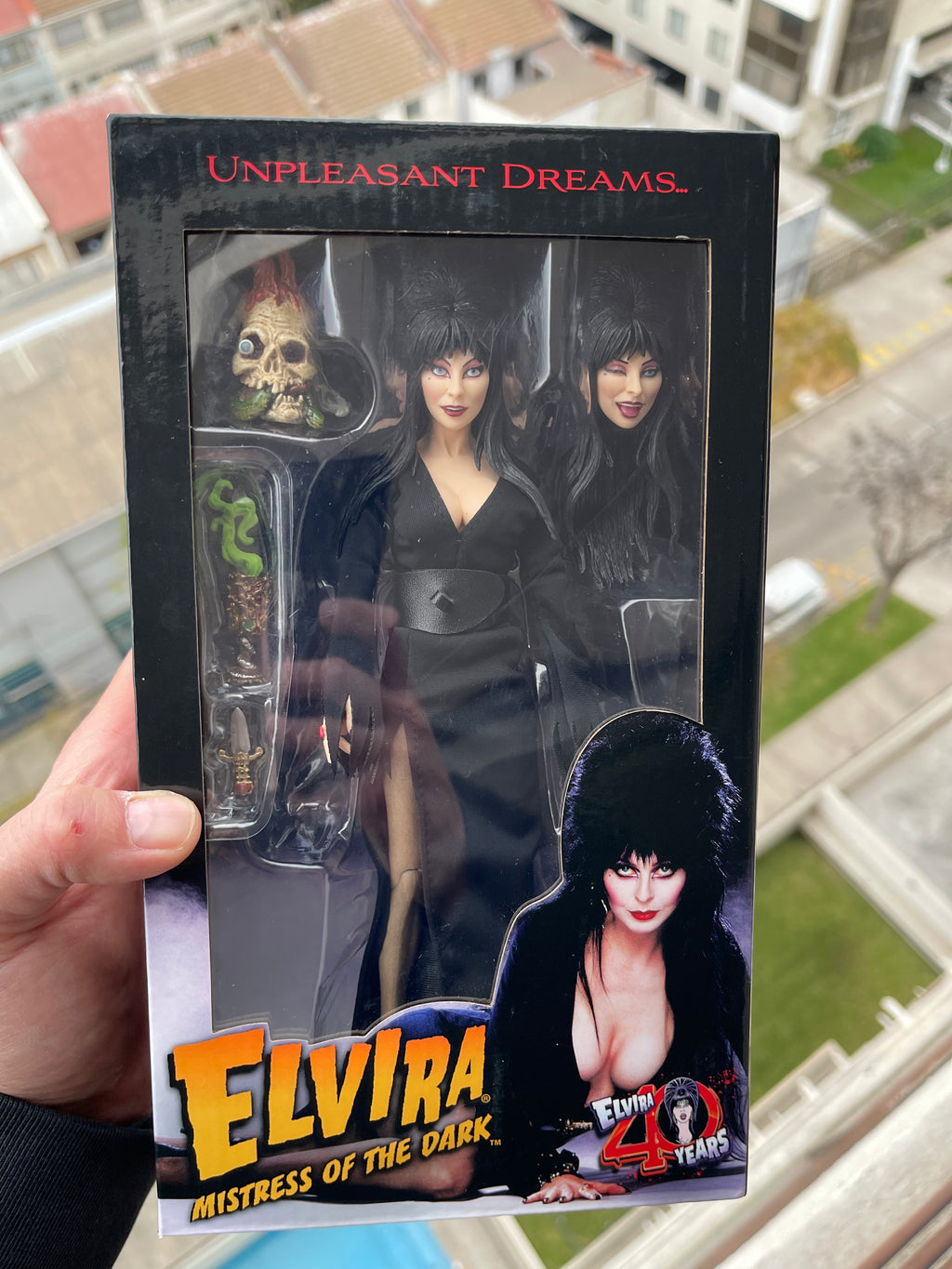 NECA Elvira “Unpleasant Dreams” – Retro Clothed 8”