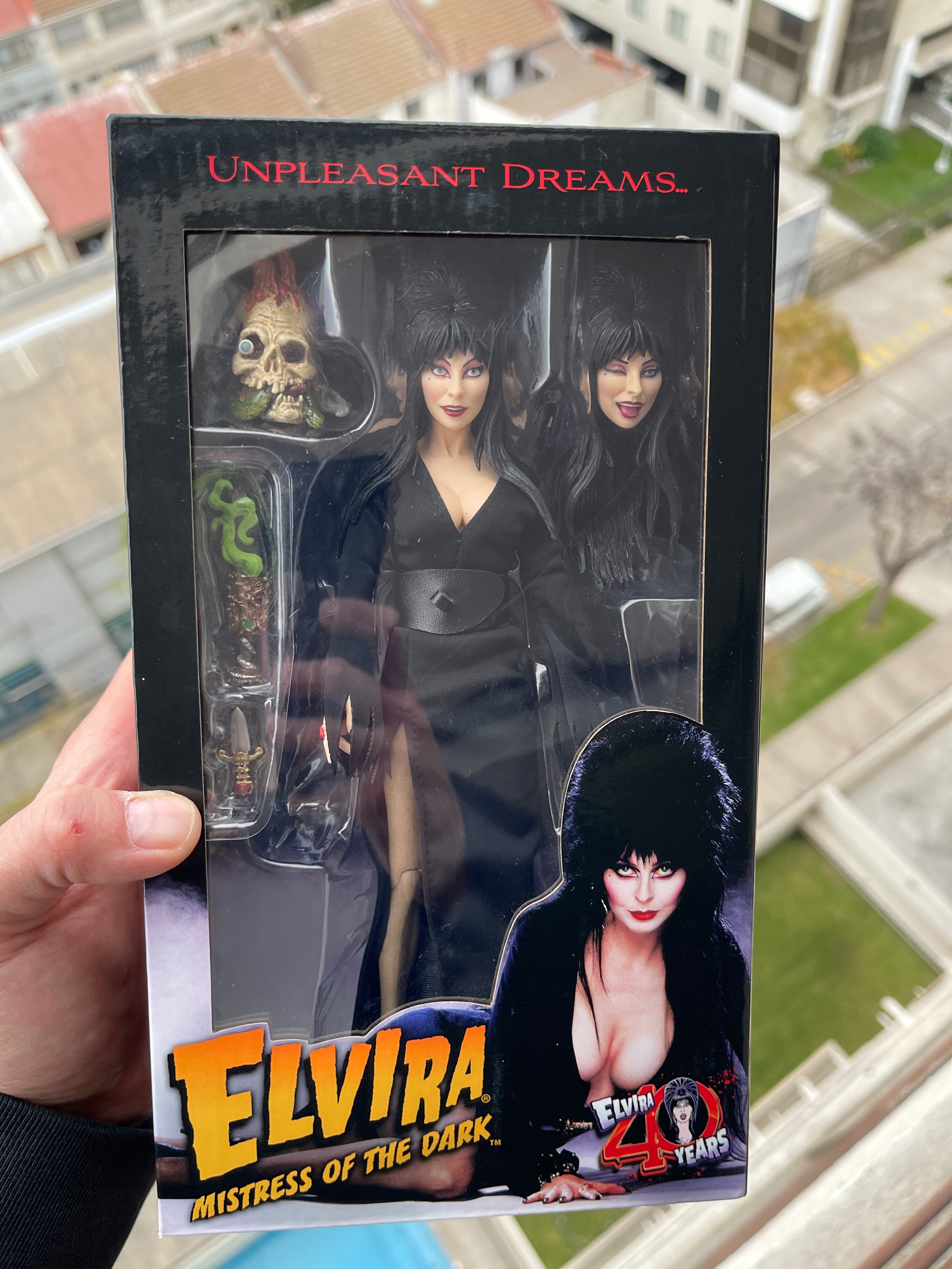 NECA Elvira “Unpleasant Dreams” – Retro Clothed 8”