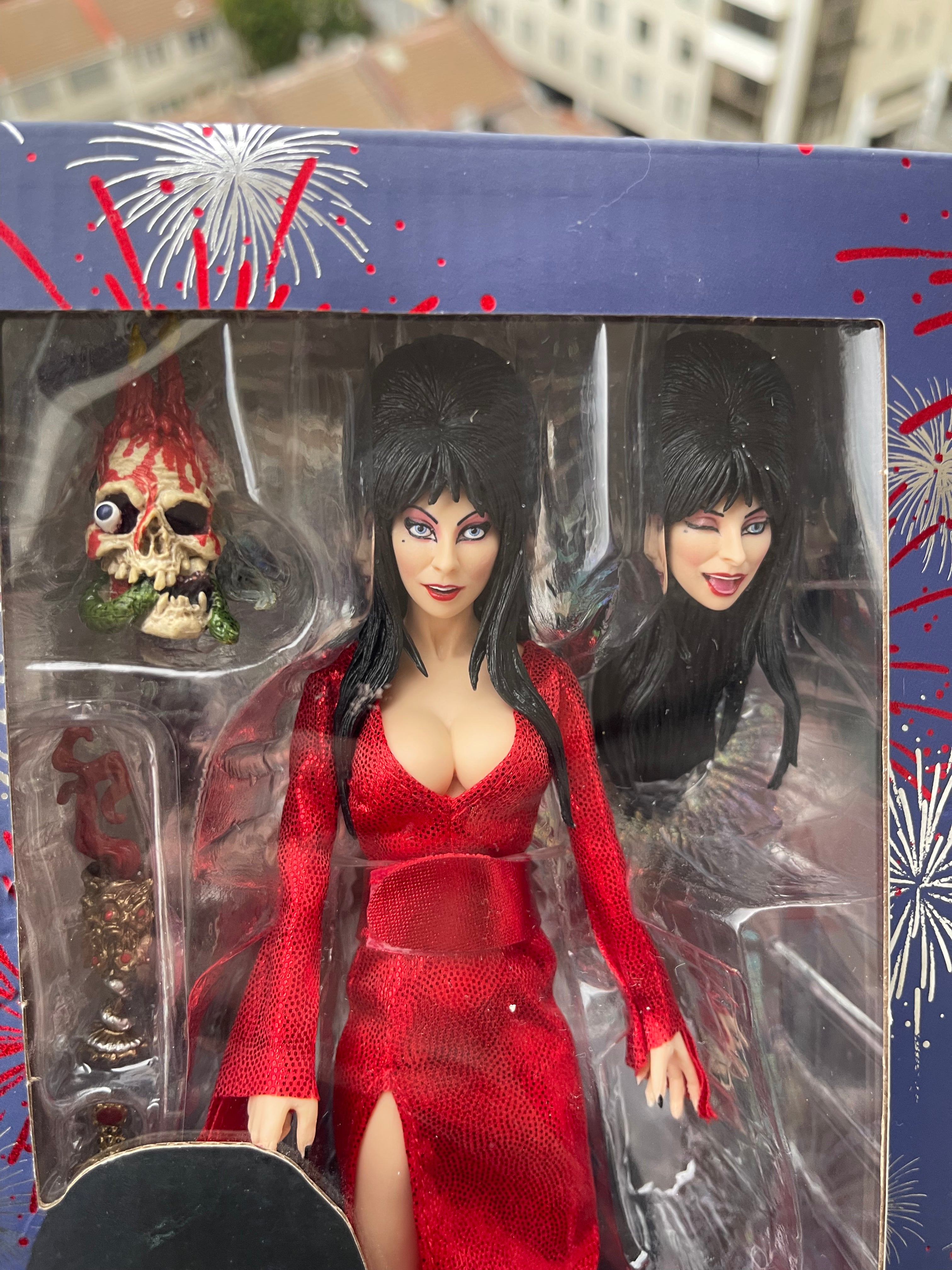 NECA Elvira “Red, Fright & Boo” – Retro Clothed 8”