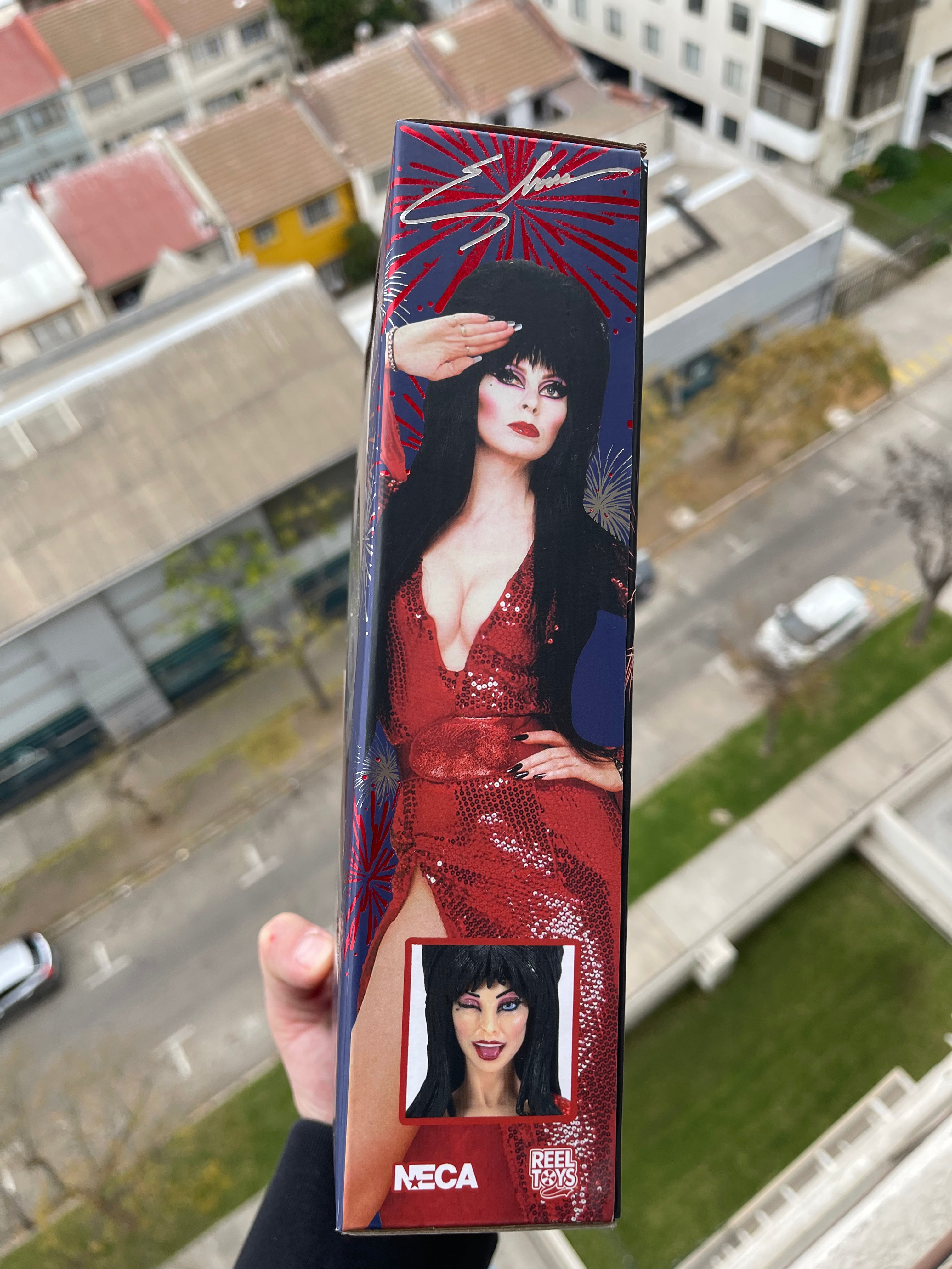 NECA Elvira “Red, Fright & Boo” – Retro Clothed 8”