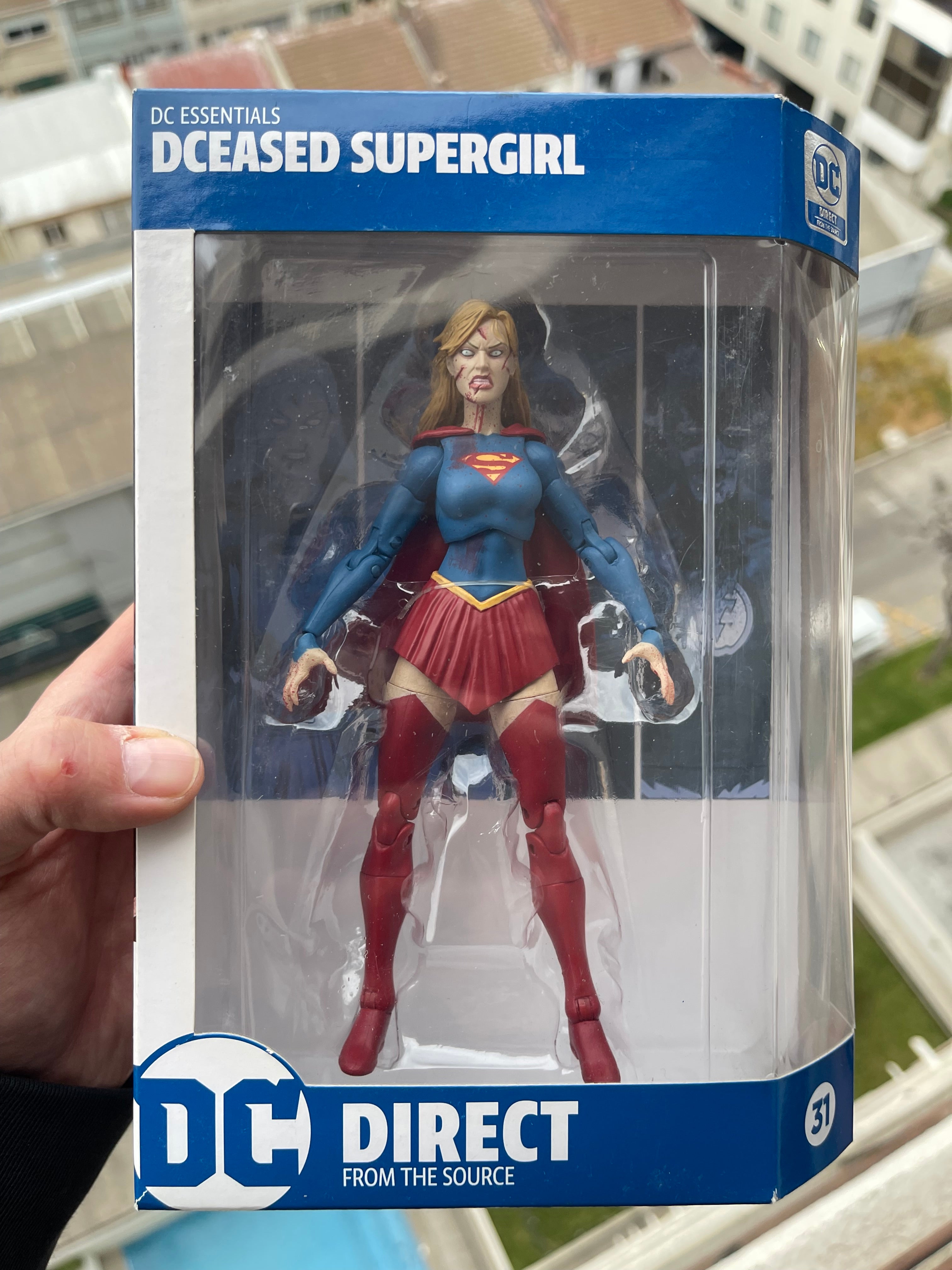 DCeased Supergirl – McFarlane Toys / DC Essentials