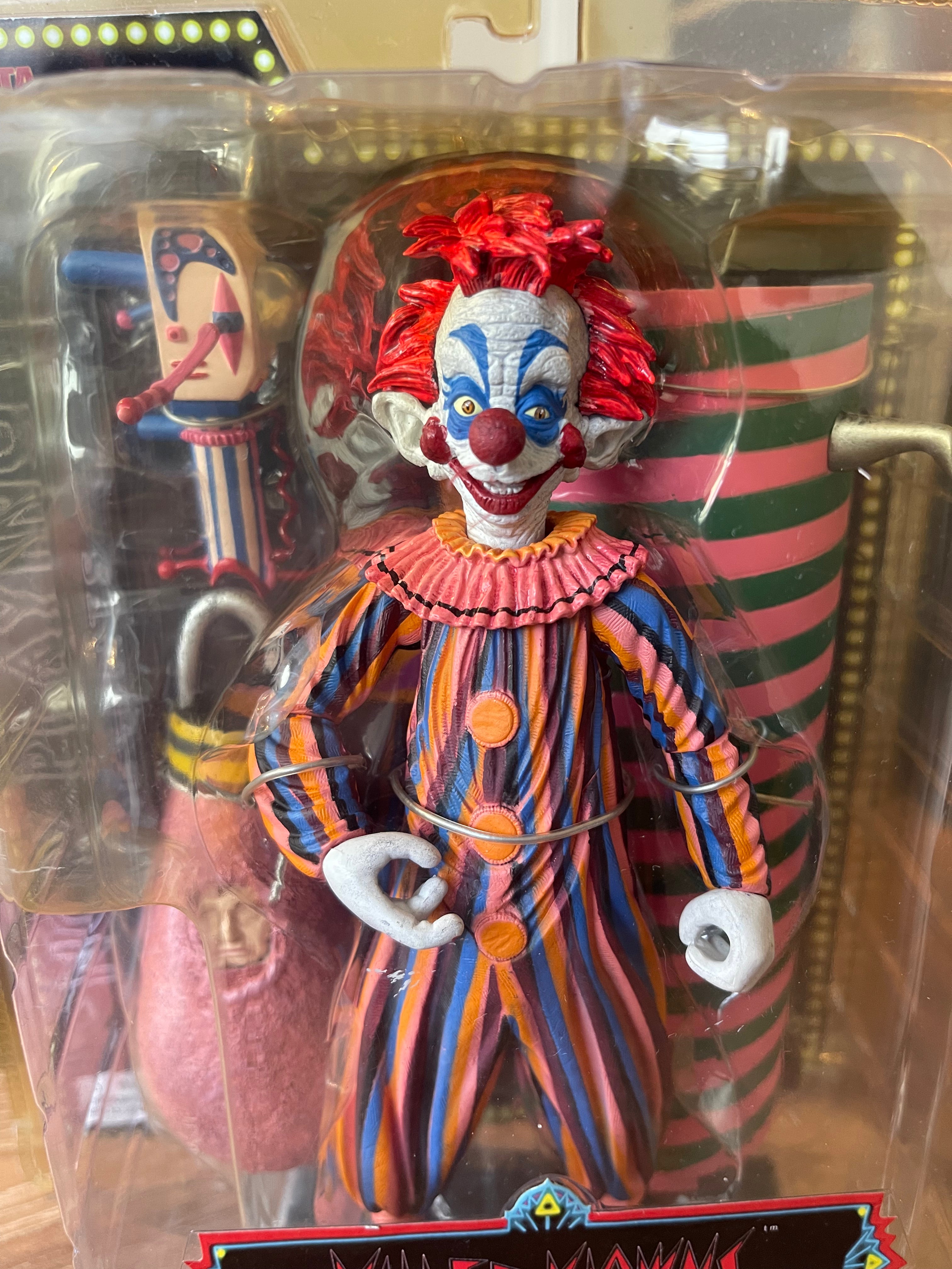 SOTA TOYS Killer Klowns from Outer Space – Klown “Orange & Blue Stripes” Series 2