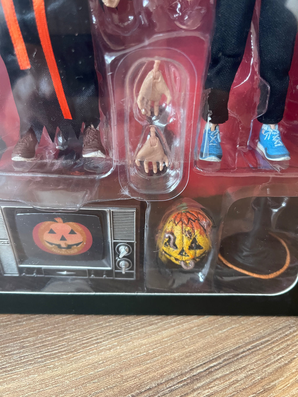 NECA Halloween III: Season of the Witch – Trick-or-Treaters Retro Cloth 3-Pack