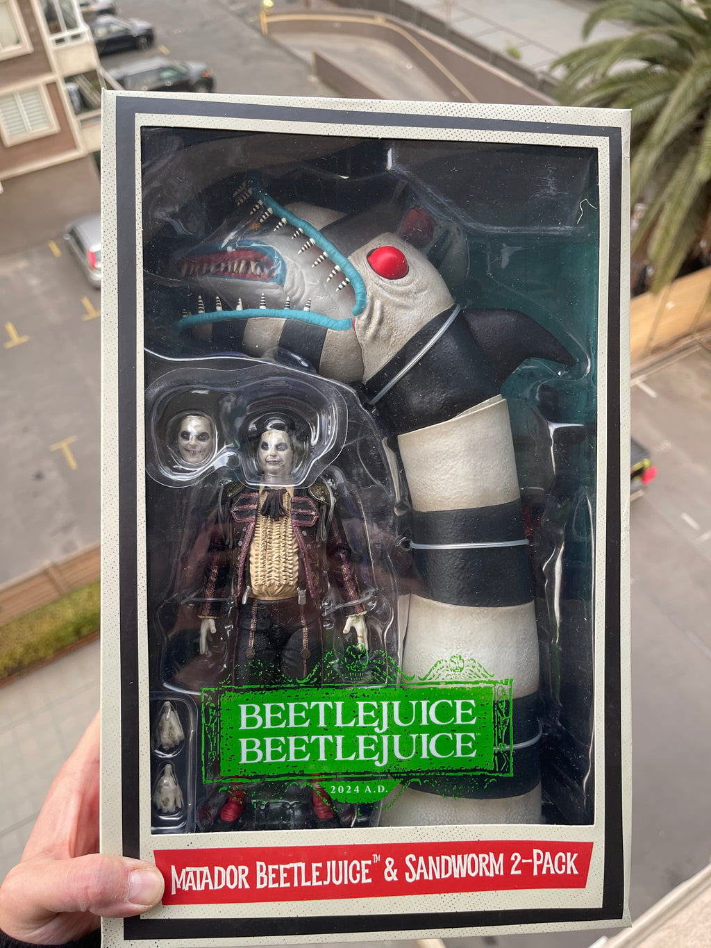 Figura Ultimate Matador Beetlejuice &amp; Sandworm de NECA (Beetlejuice Beetlejuice)