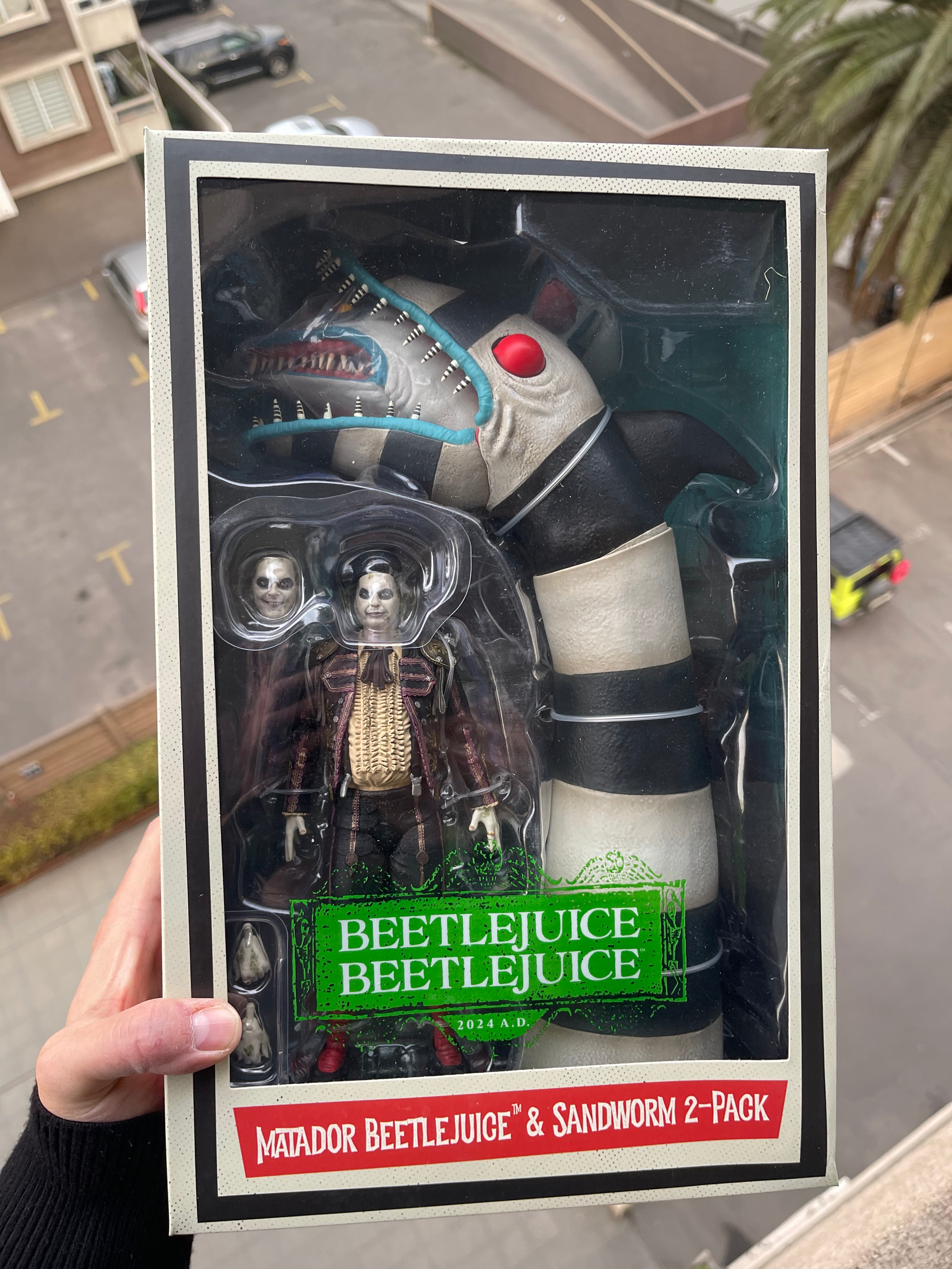 Figura Ultimate Matador Beetlejuice &amp; Sandworm de NECA (Beetlejuice Beetlejuice)