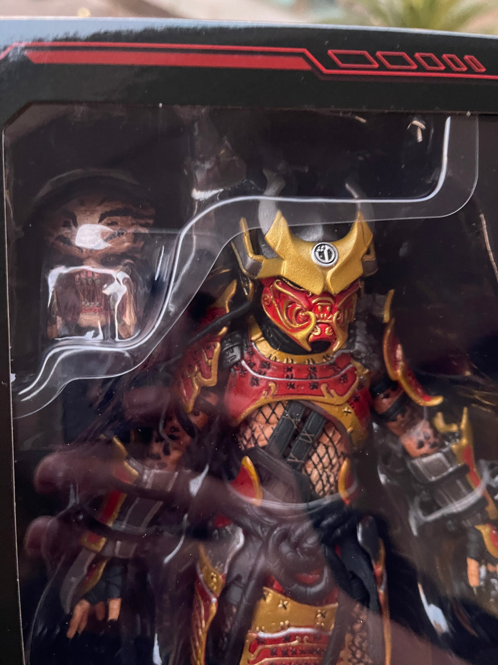 Figura Ultimate Samurai Predator de NECA