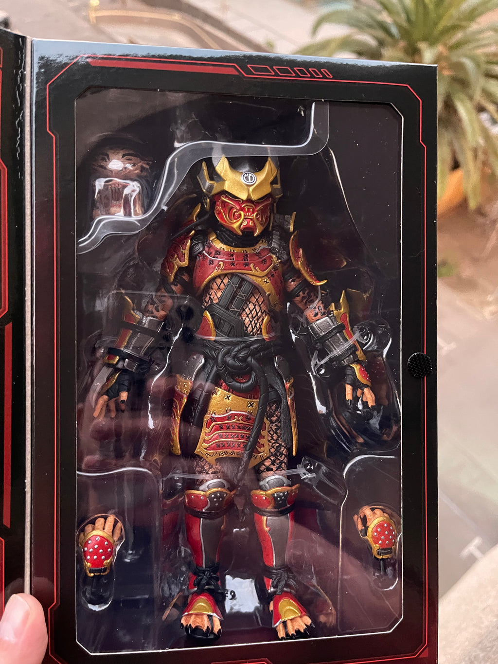 Figura Ultimate Samurai Predator de NECA