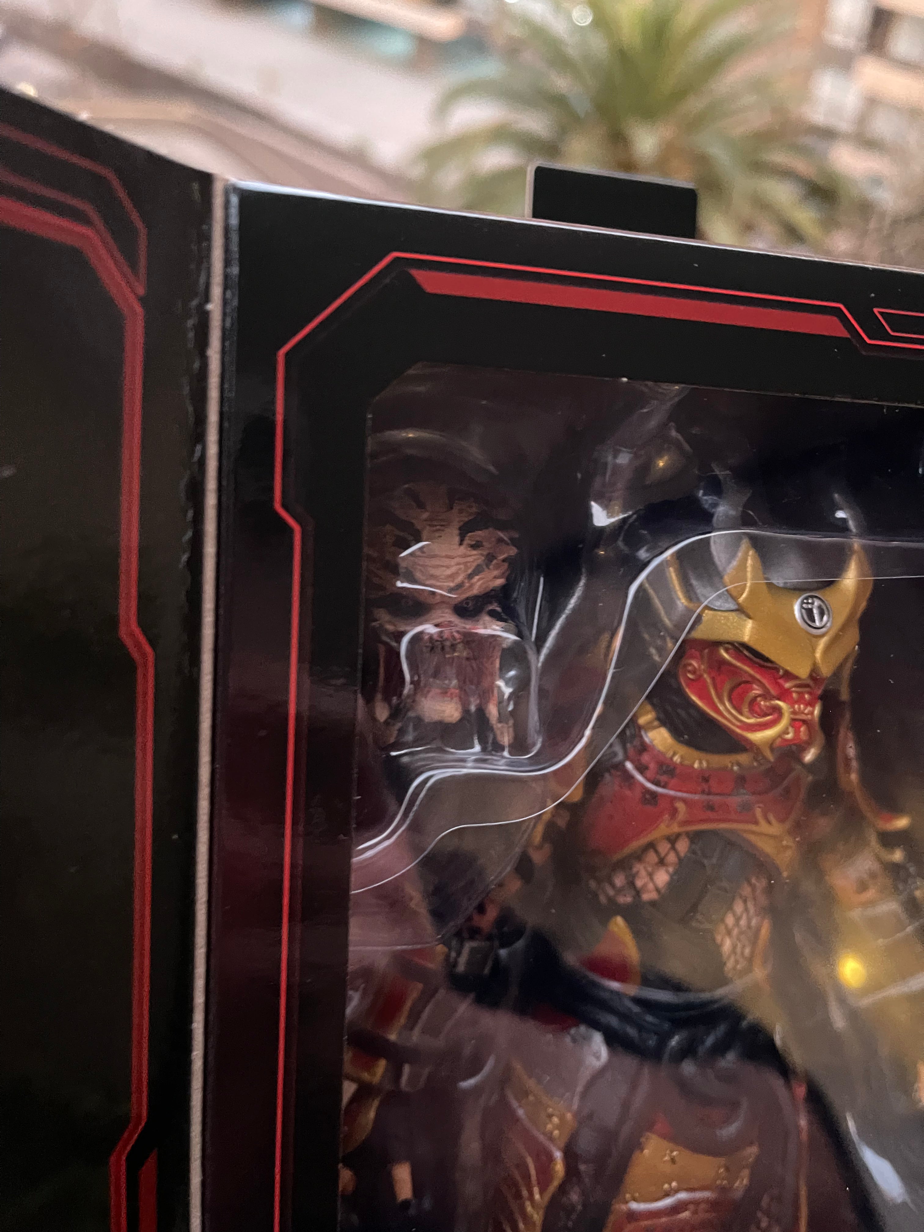 Figura Ultimate Samurai Predator de NECA