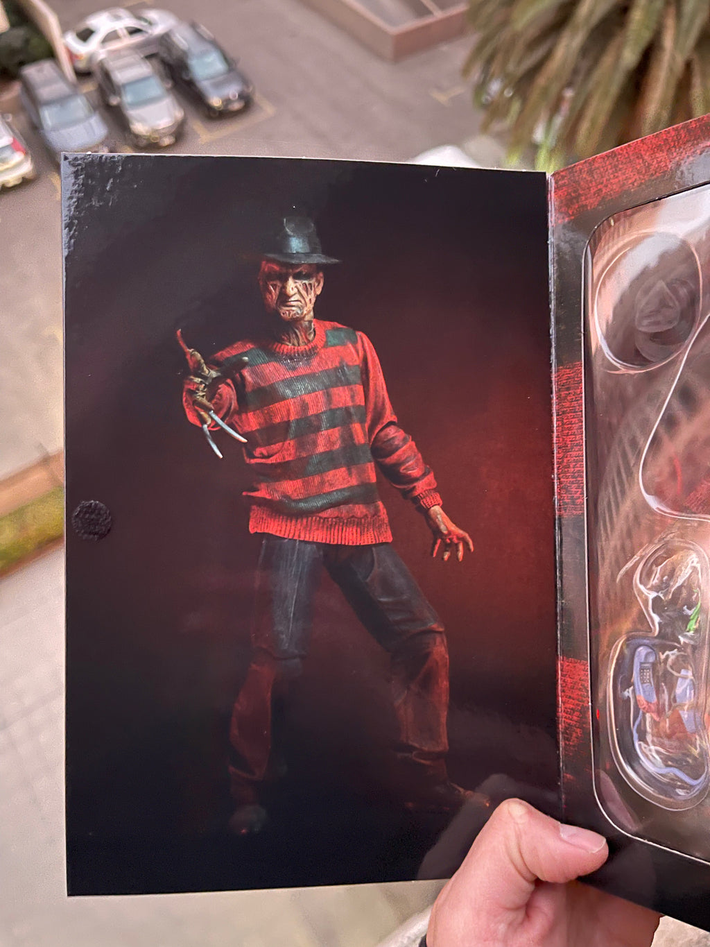 NECA Ultimate Freddy Krueger 30.º Aniversario