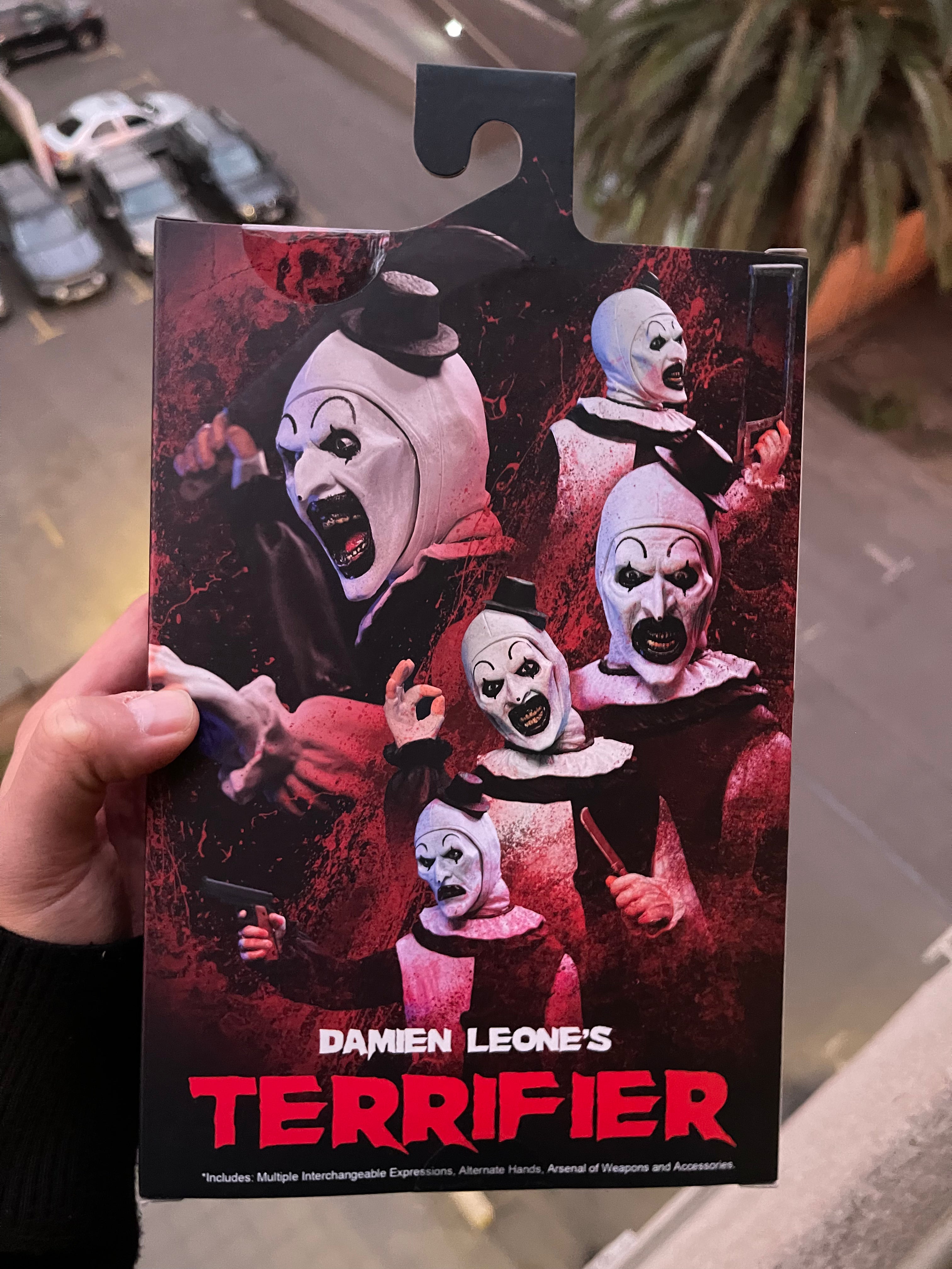 Figura Ultimate Art the Clown – NECA (Terrifier)