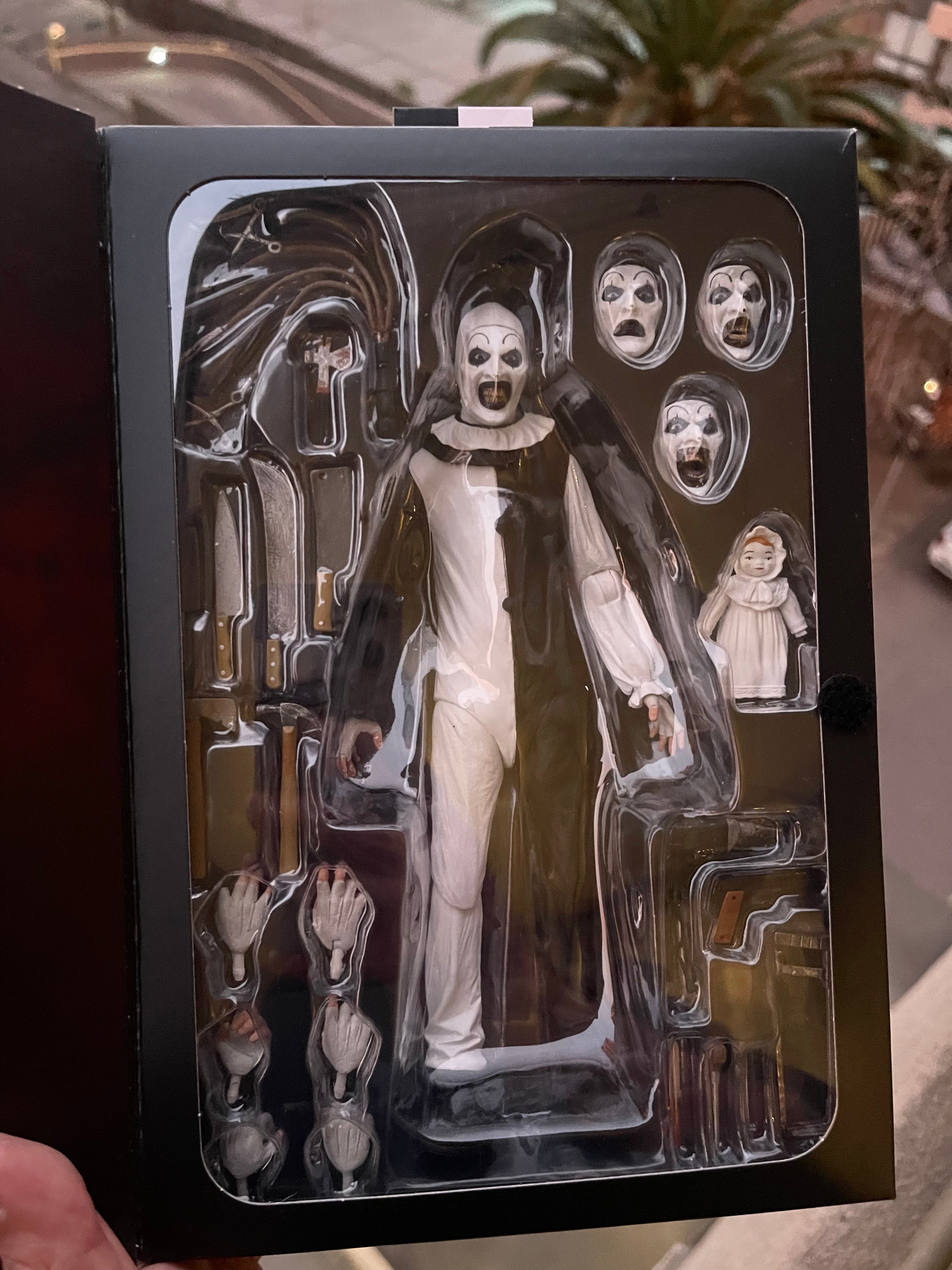 Figura Ultimate Art the Clown – NECA (Terrifier)