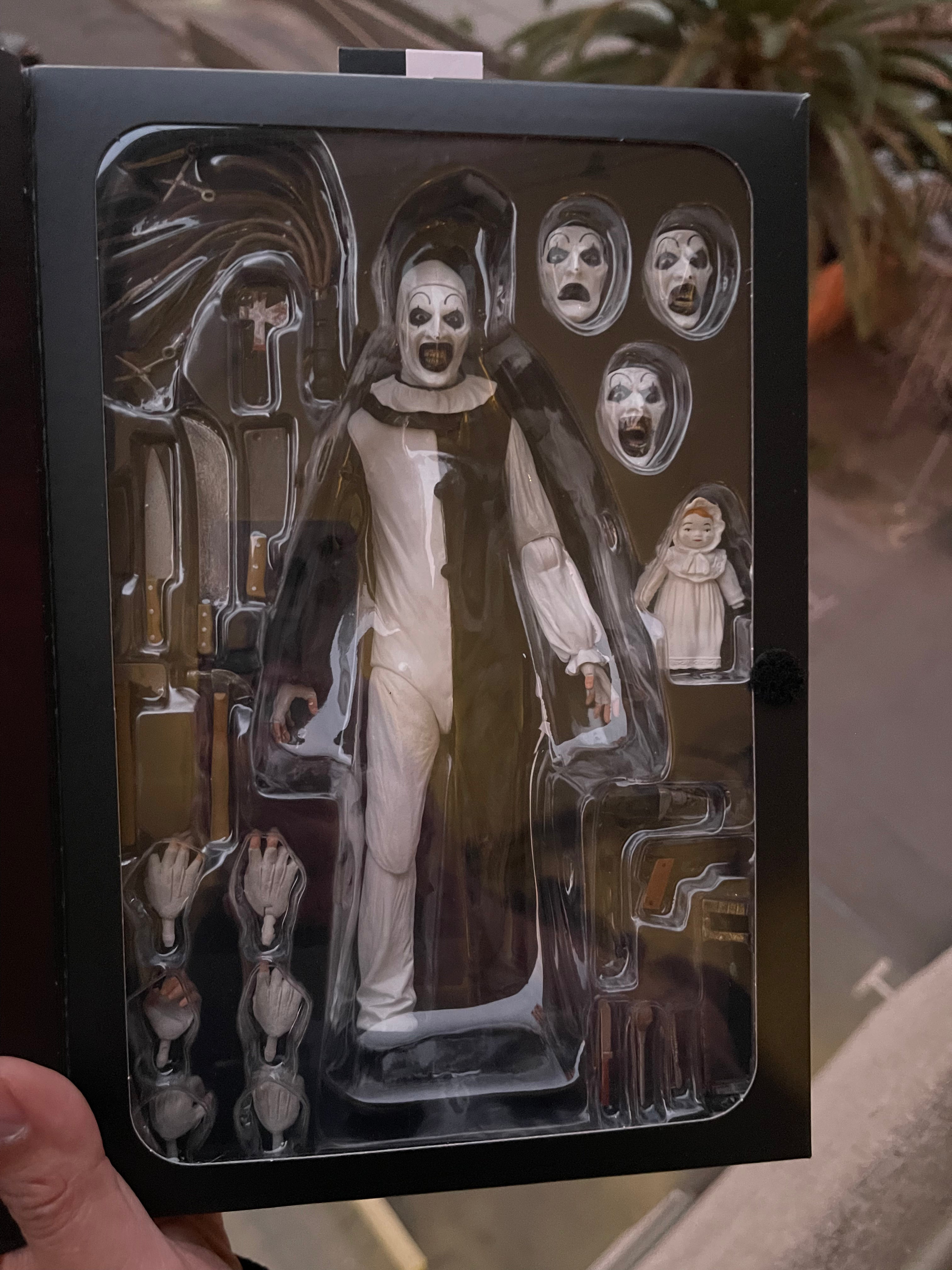 Figura Ultimate Art the Clown – NECA (Terrifier)
