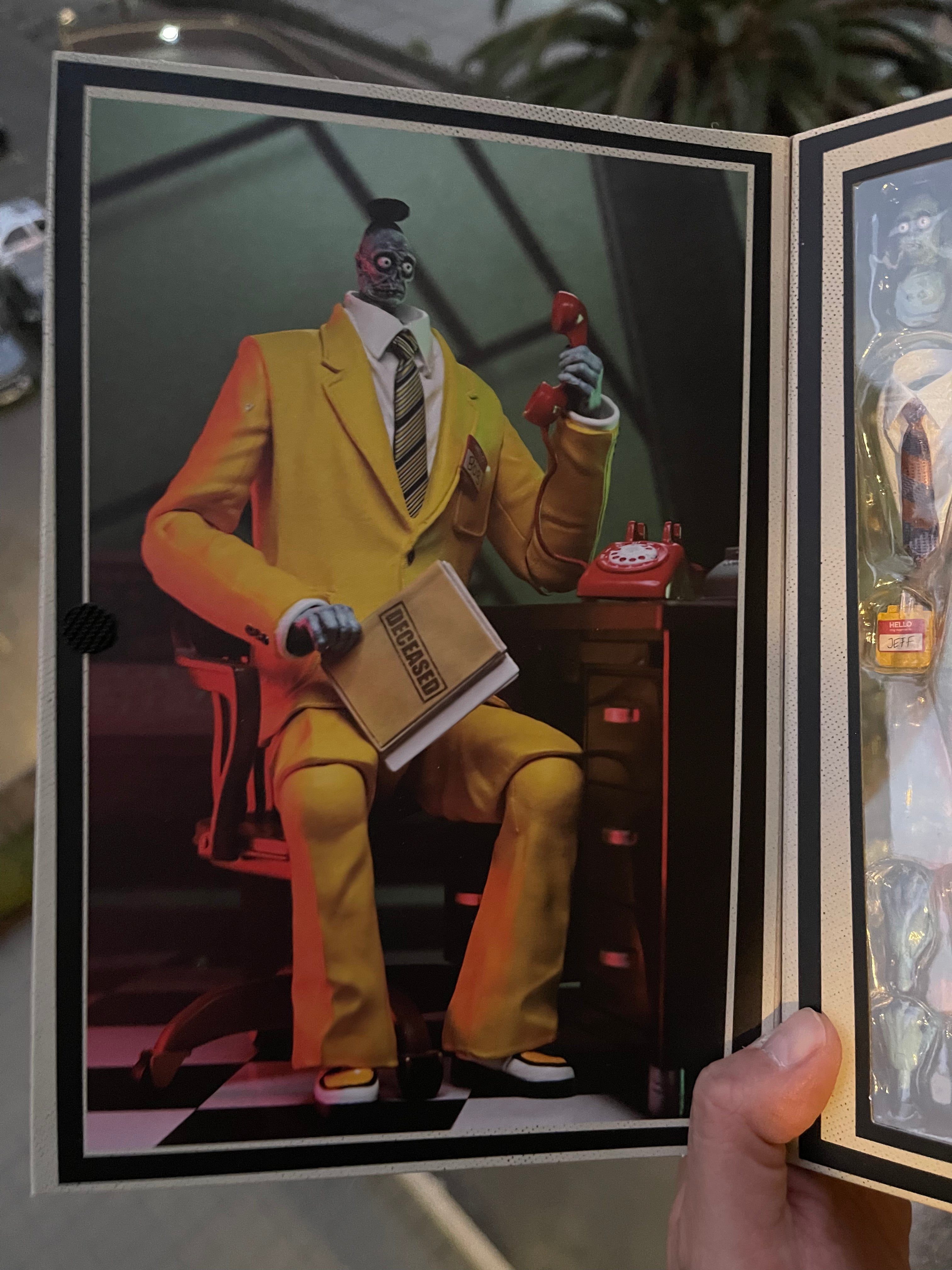 Figura Ultimate Bob Shrinker de NECA (Beetlejuice Beetlejuice)