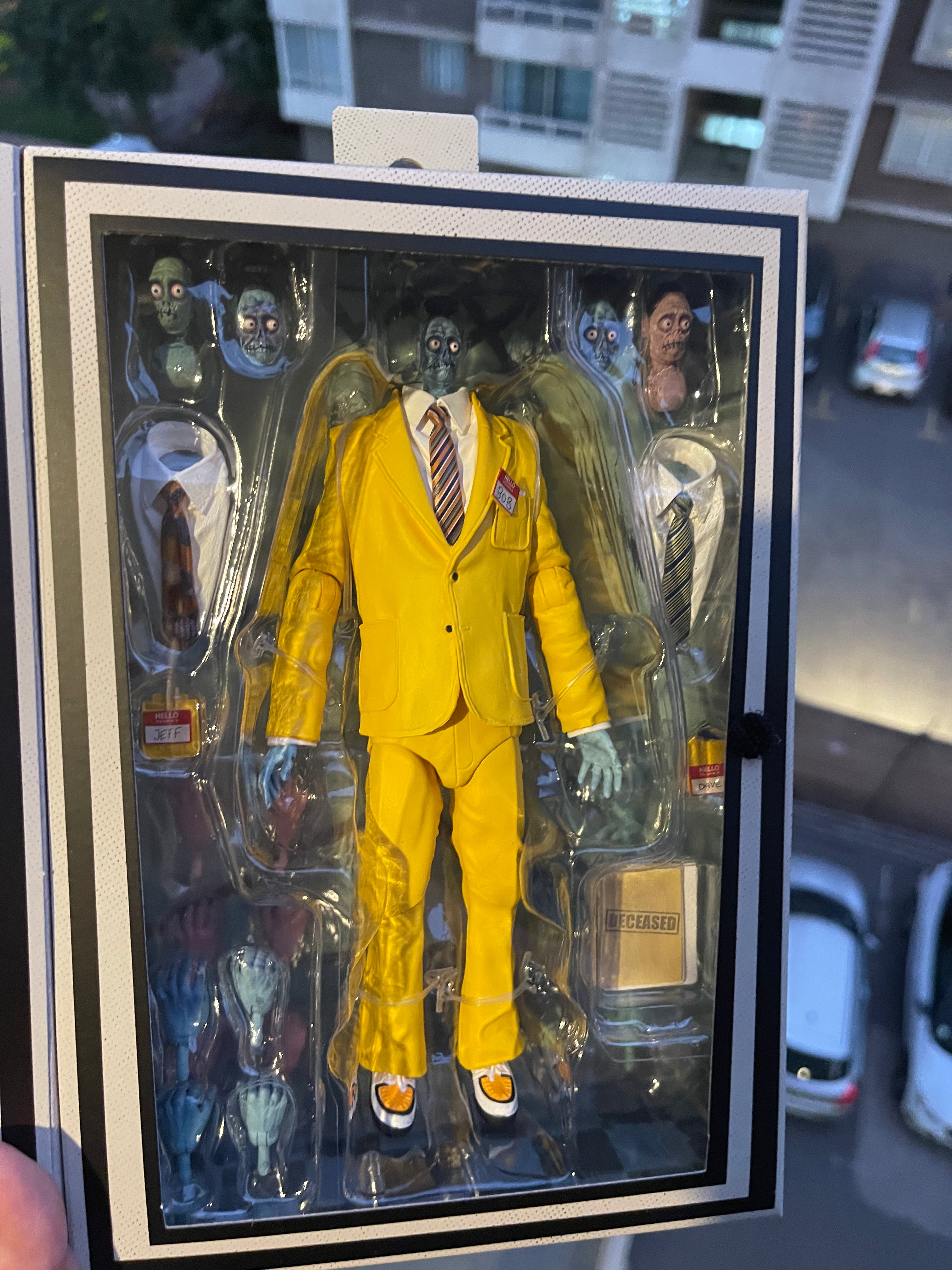 Figura Ultimate Bob Shrinker de NECA (Beetlejuice Beetlejuice)