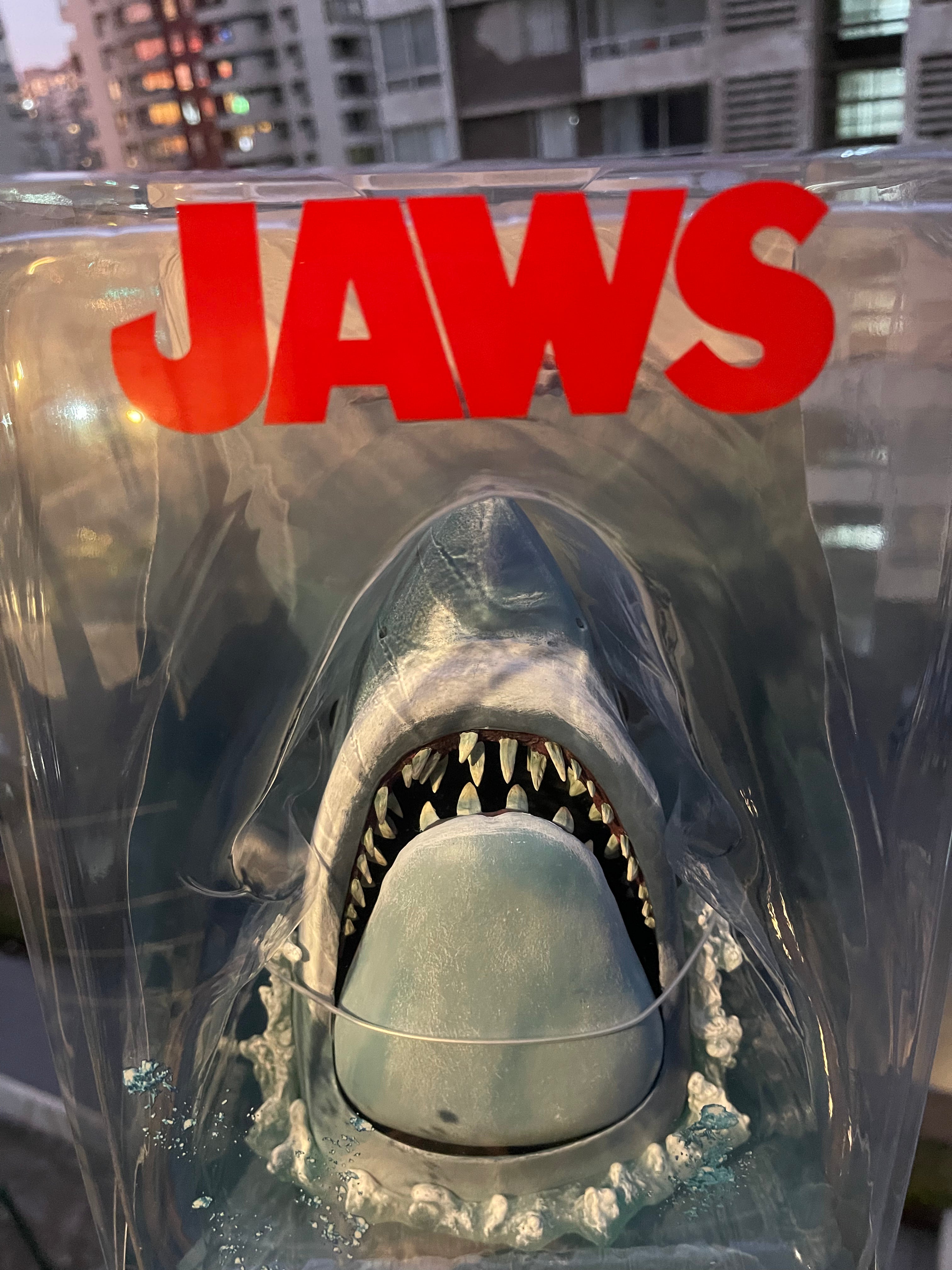 diorama NECA Jaws 50.º Aniversario Poster Series Display Piece