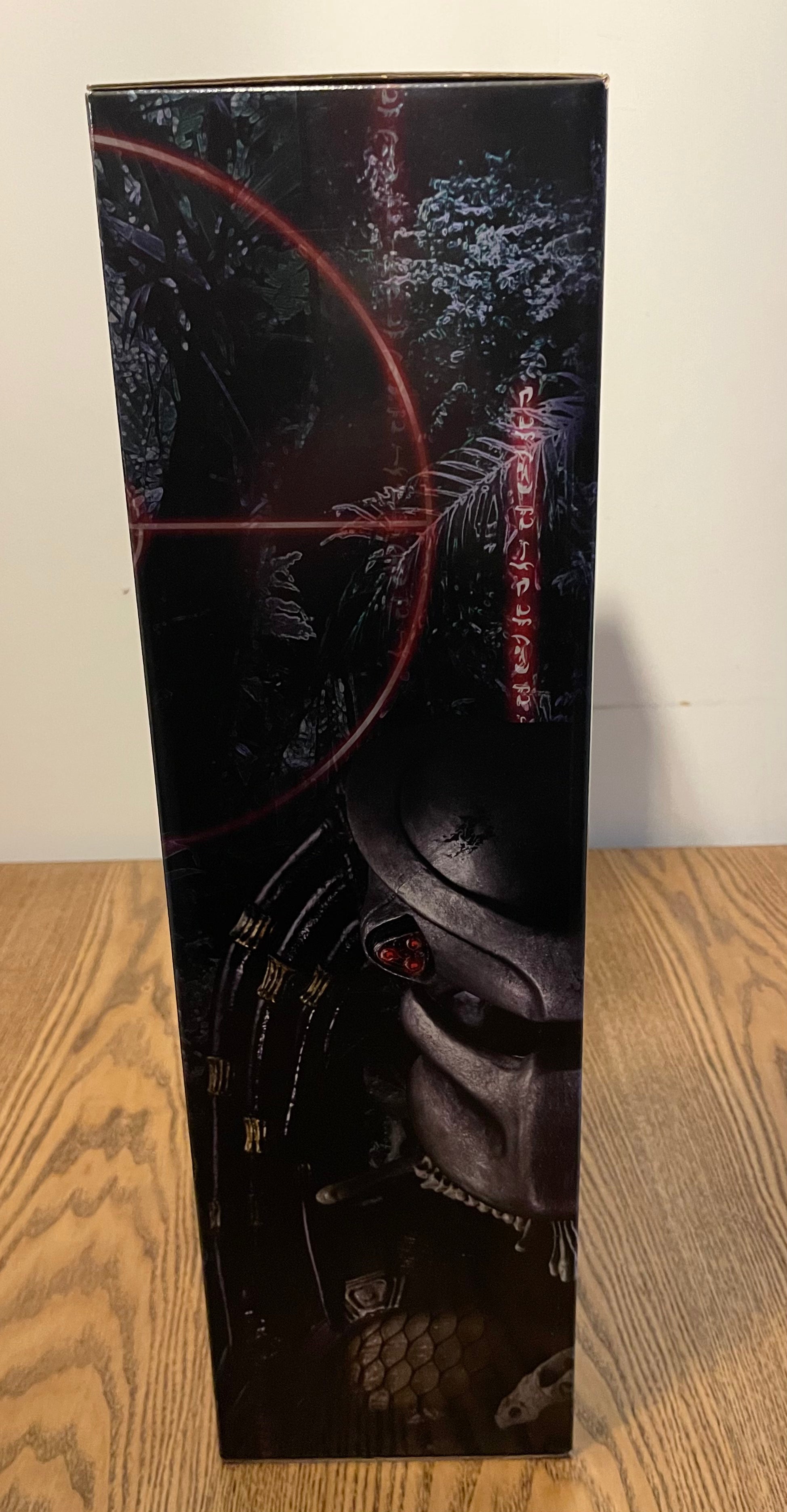 figura NECA Predator Jungle Hunter 1/4 Scale con LED