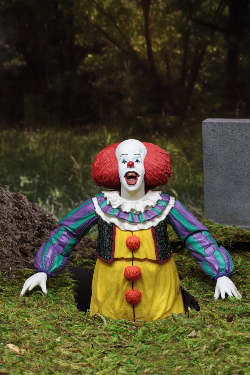 IT Pennywise 1990 Neca Ultimate (Caja Blanca / Retro Packaging)